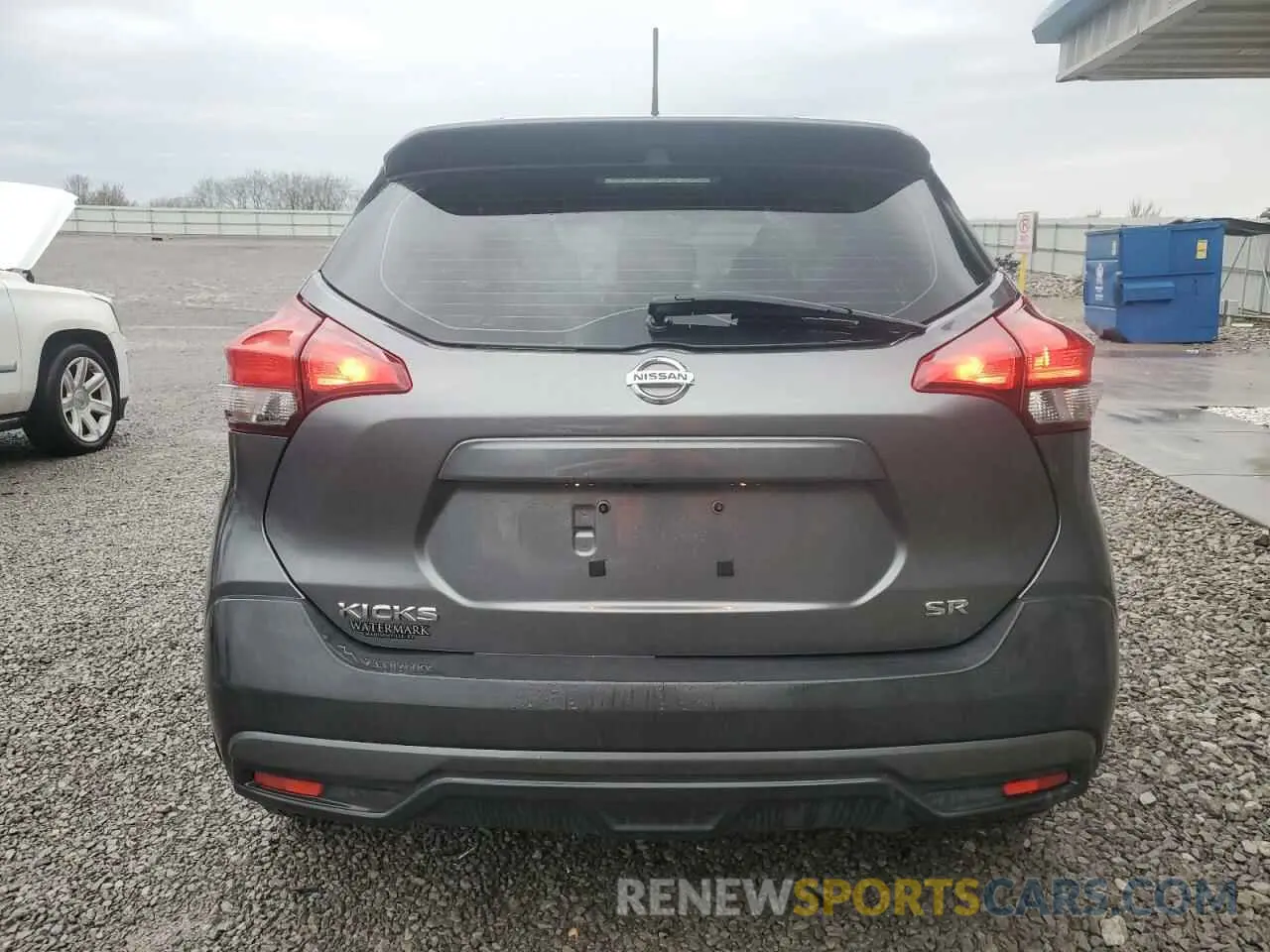 6 Photograph of a damaged car 3N1CP5CU8KL556523 NISSAN KICKS 2019