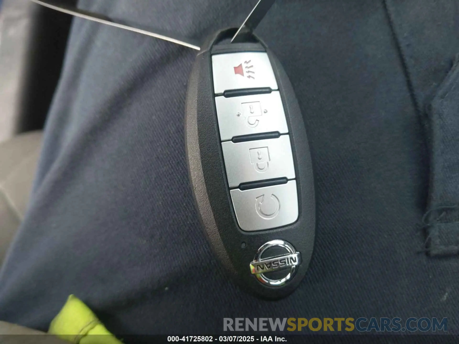 11 Photograph of a damaged car 3N1CP5CU8KL557557 NISSAN KICKS 2019