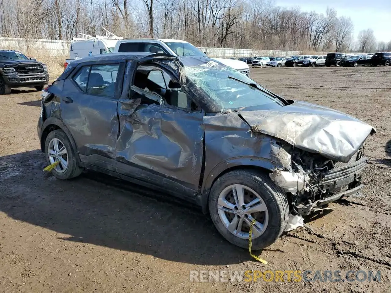 4 Photograph of a damaged car 3N1CP5CU8KL557901 NISSAN KICKS 2019