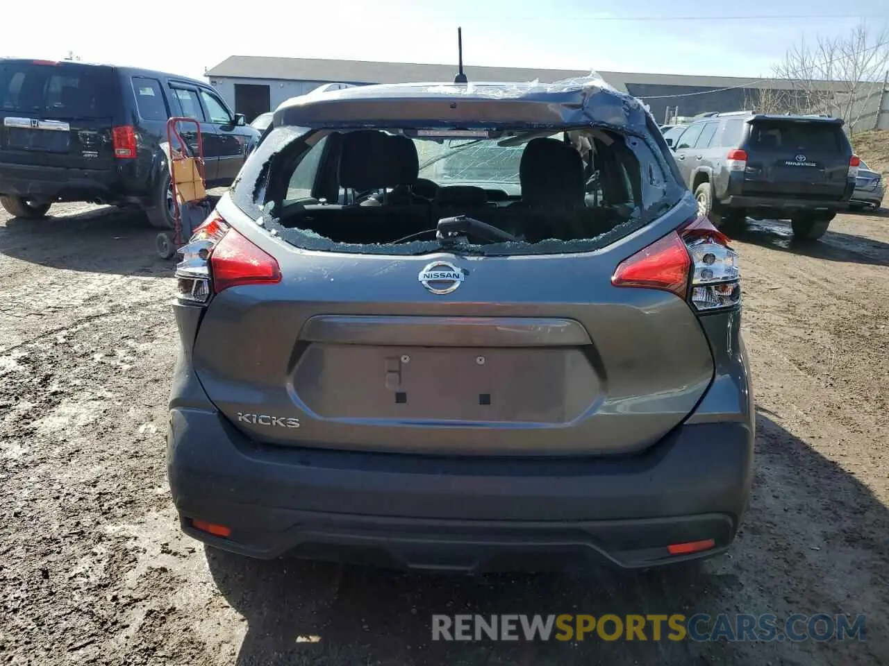 6 Photograph of a damaged car 3N1CP5CU8KL557901 NISSAN KICKS 2019