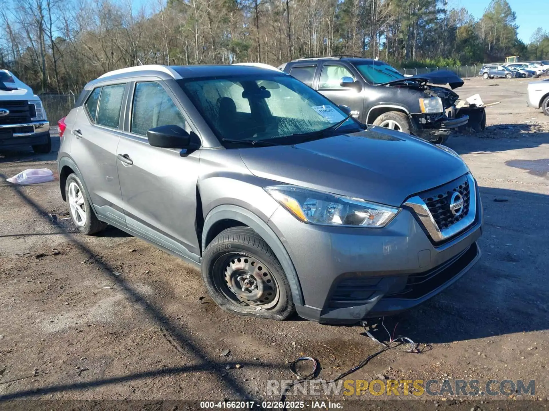 1 Photograph of a damaged car 3N1CP5CU8KL560426 NISSAN KICKS 2019