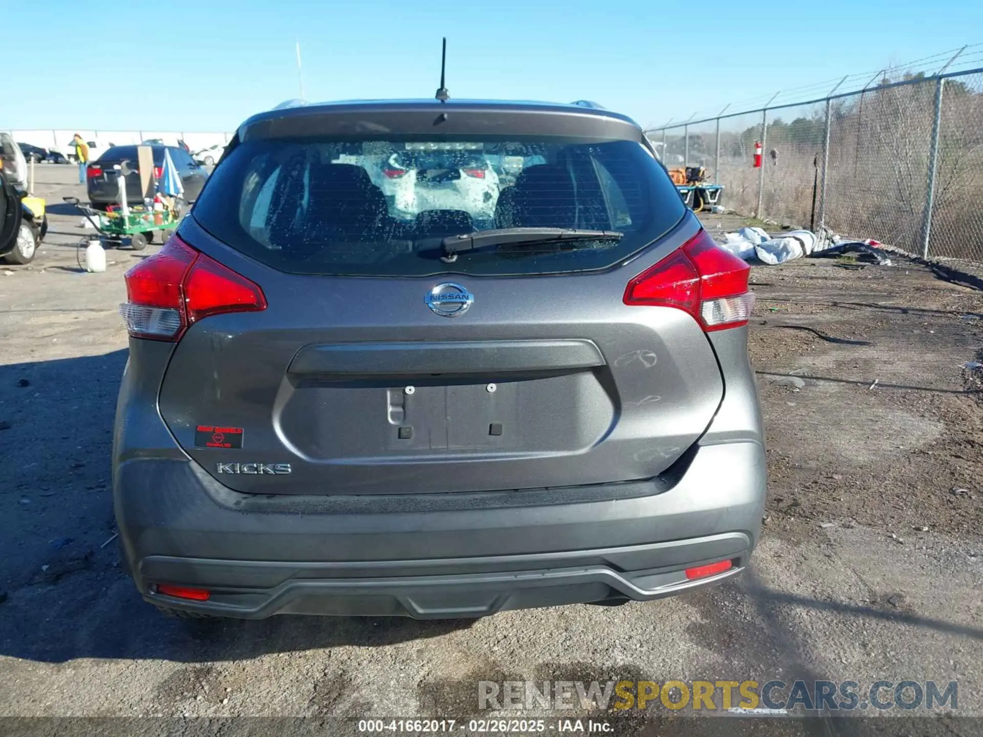 17 Photograph of a damaged car 3N1CP5CU8KL560426 NISSAN KICKS 2019