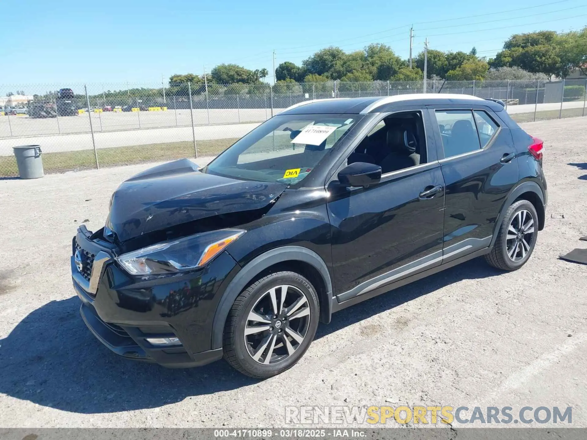 2 Photograph of a damaged car 3N1CP5CU9KL496350 NISSAN KICKS 2019