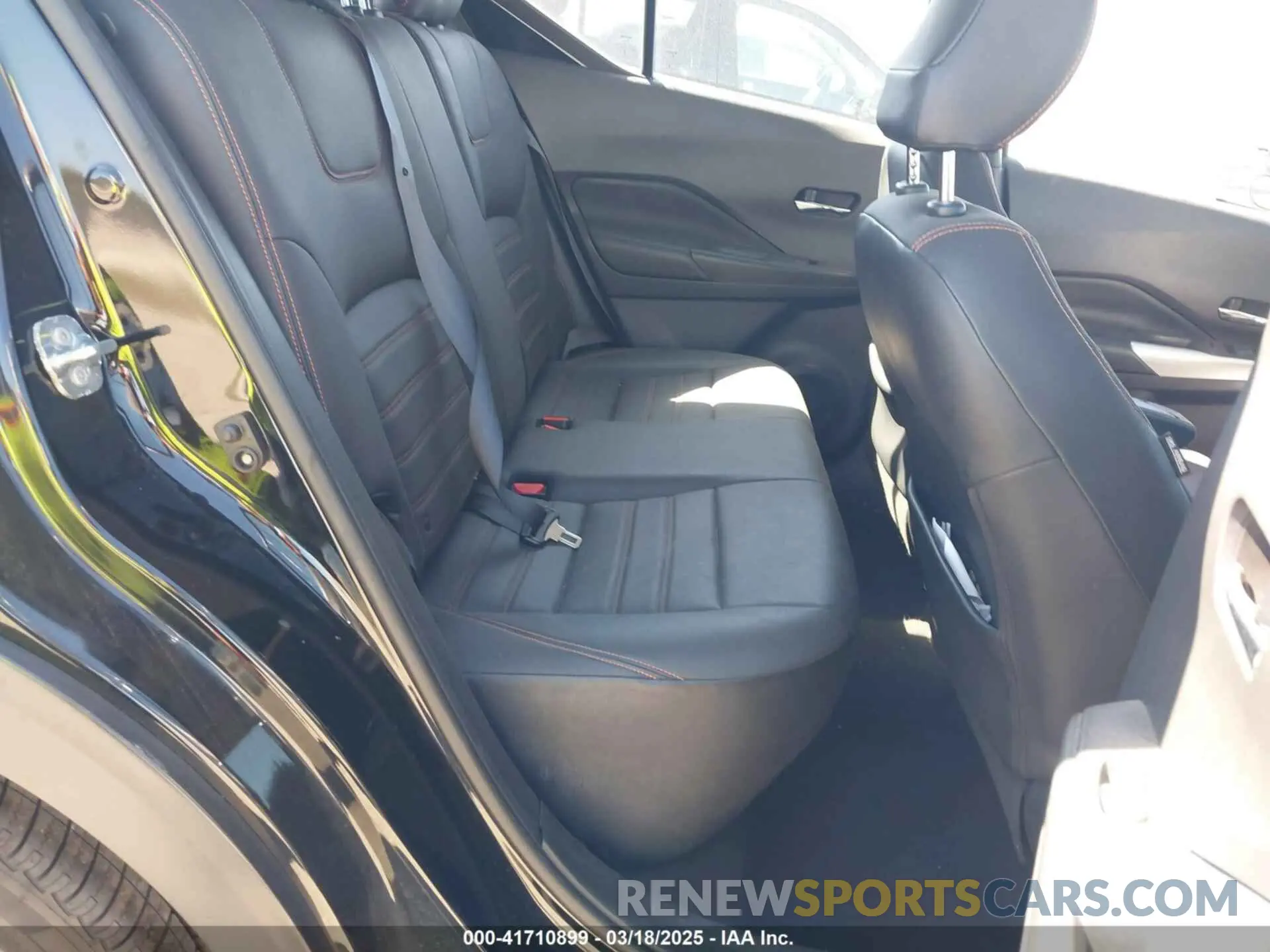 8 Photograph of a damaged car 3N1CP5CU9KL496350 NISSAN KICKS 2019