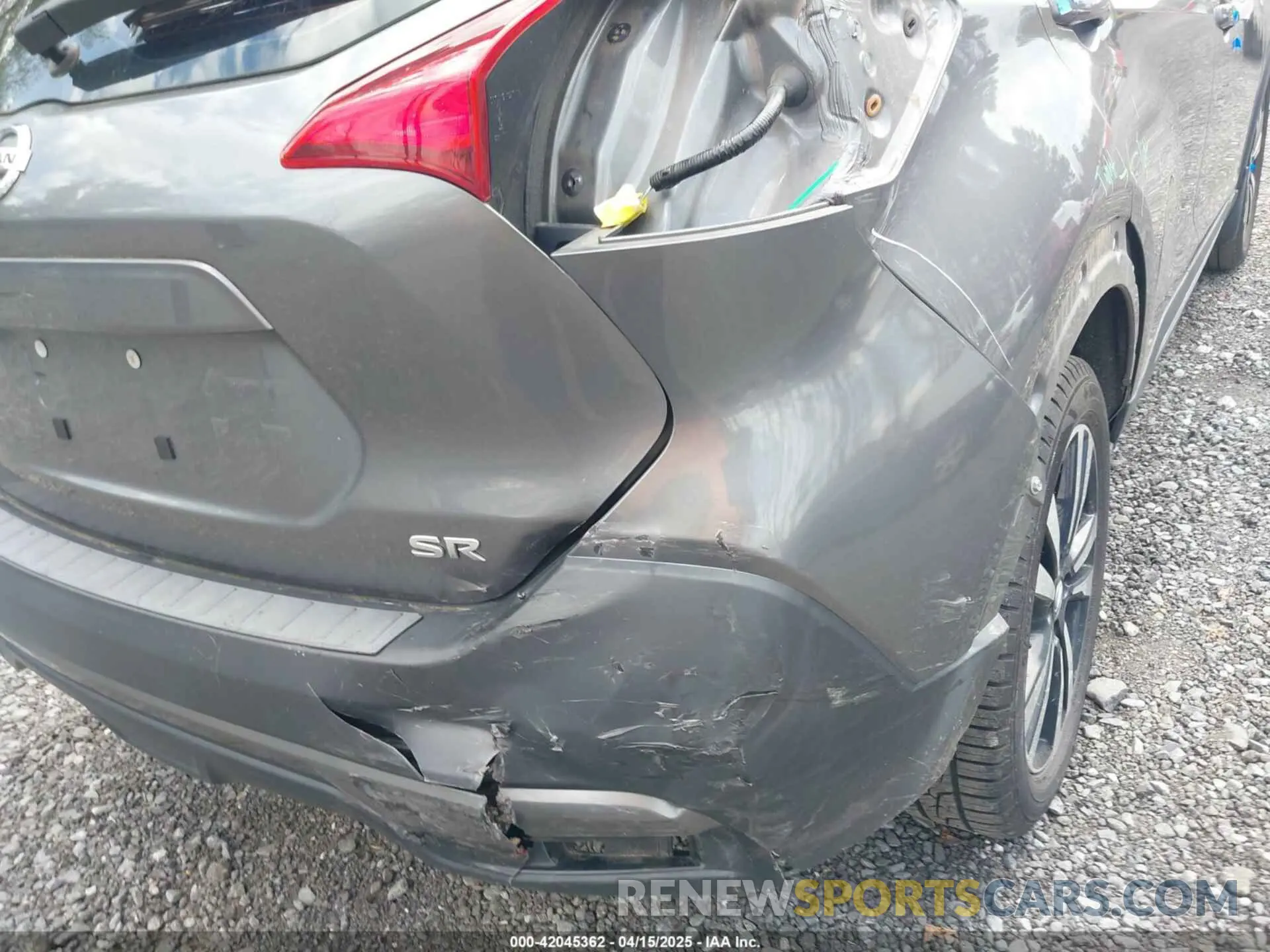 6 Photograph of a damaged car 3N1CP5CU9KL503622 NISSAN KICKS 2019