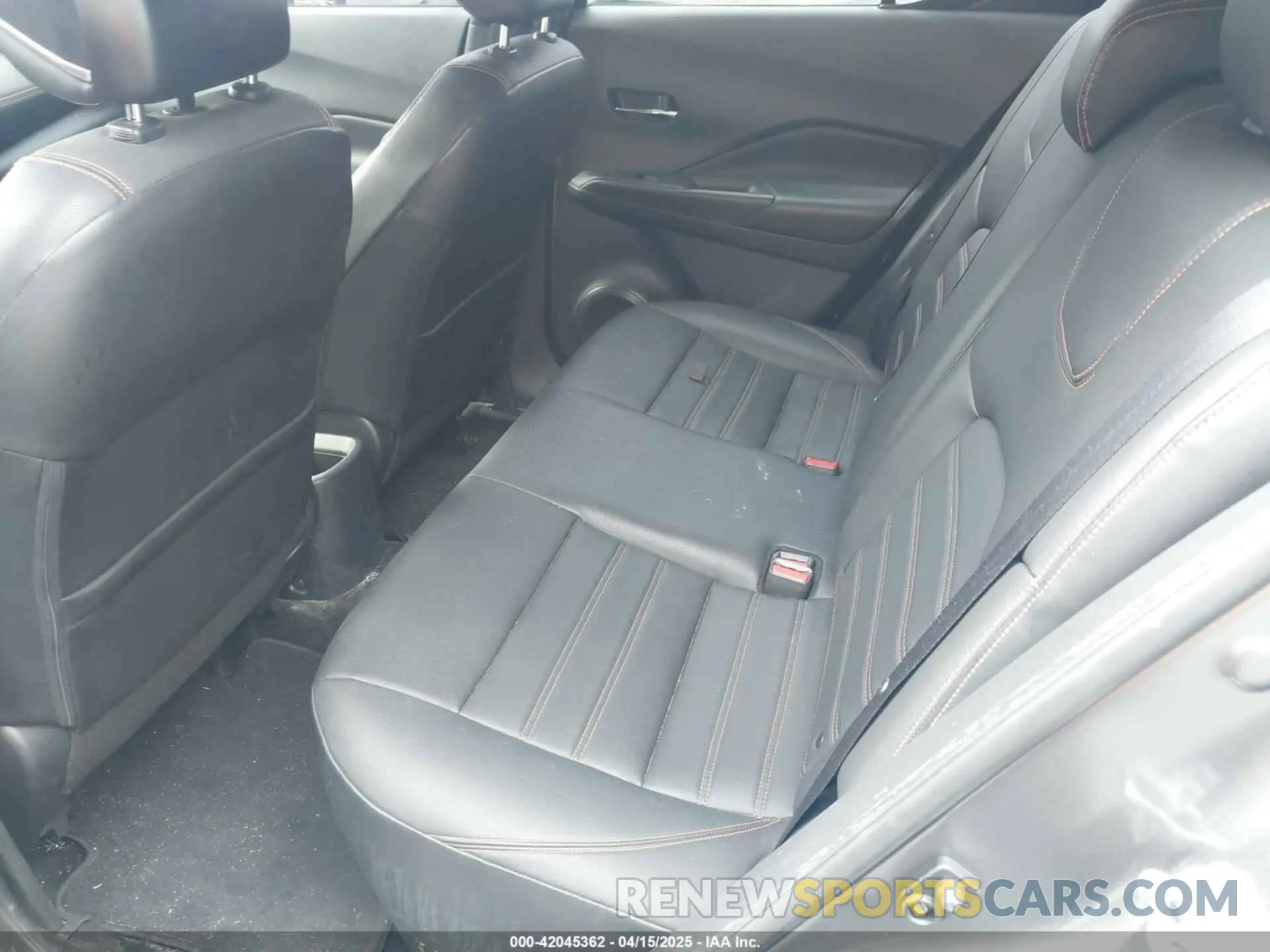 8 Photograph of a damaged car 3N1CP5CU9KL503622 NISSAN KICKS 2019