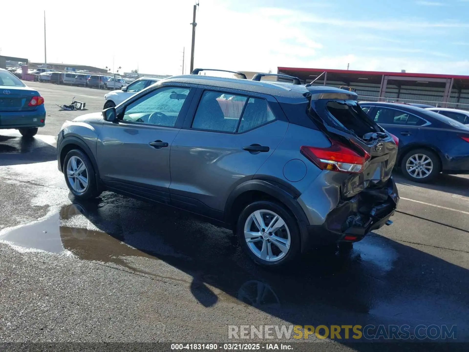 3 Photograph of a damaged car 3N1CP5CU9KL505032 NISSAN KICKS 2019