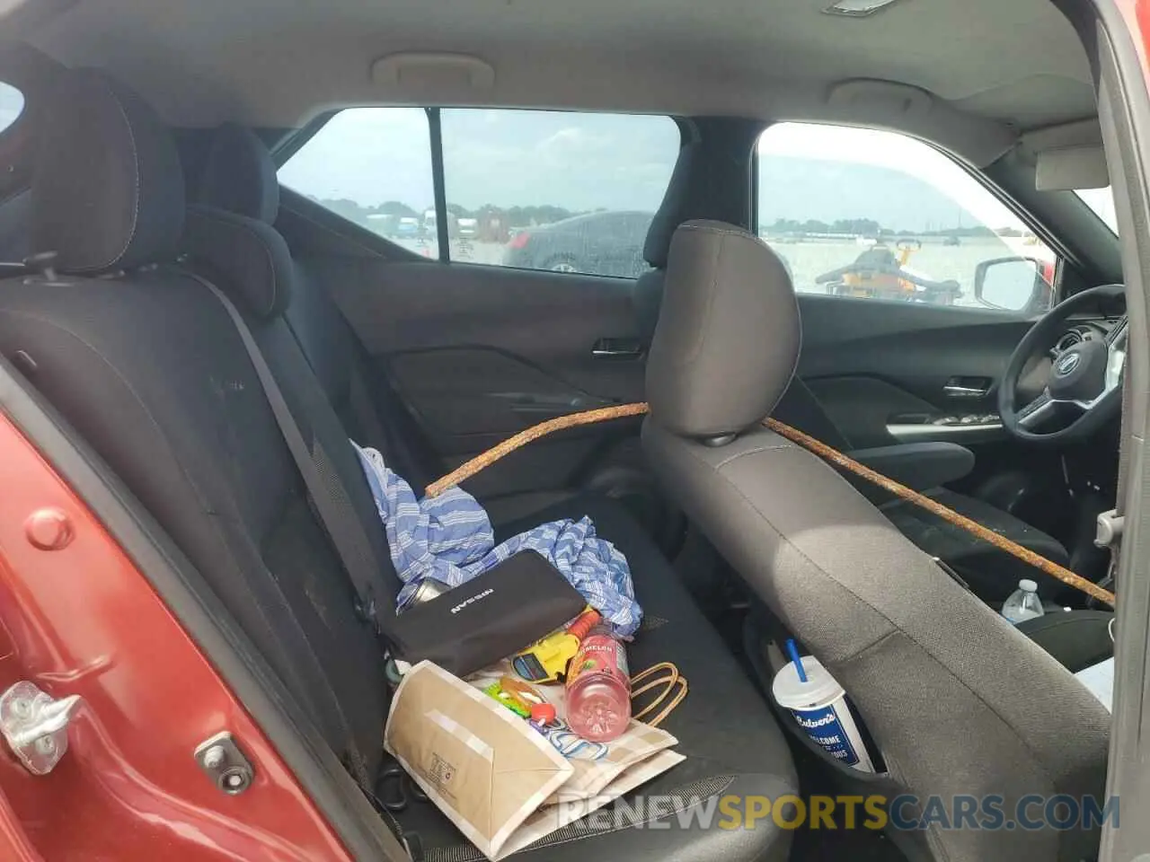 11 Photograph of a damaged car 3N1CP5CU9KL513129 NISSAN KICKS 2019