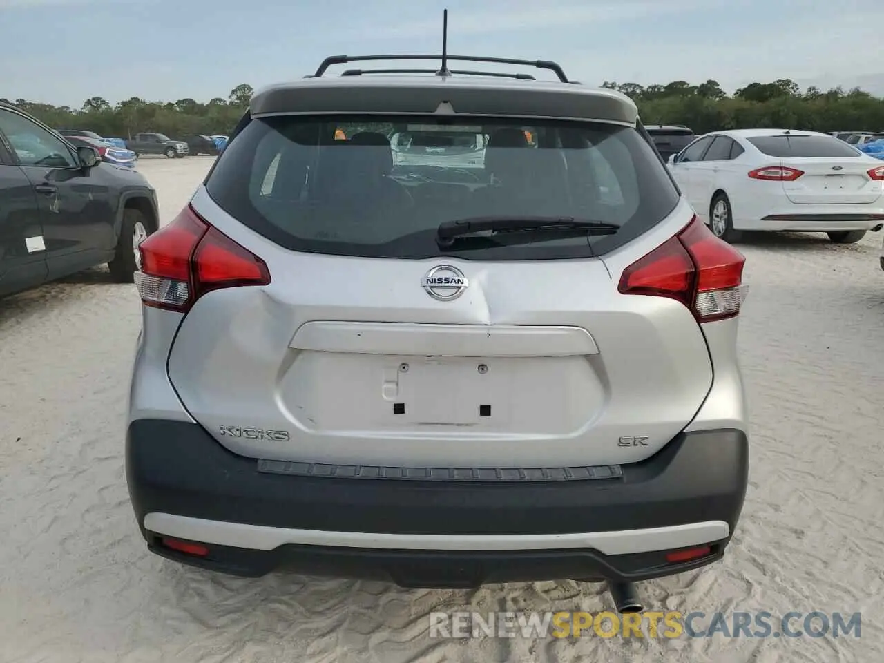 6 Photograph of a damaged car 3N1CP5CU9KL518508 NISSAN KICKS 2019