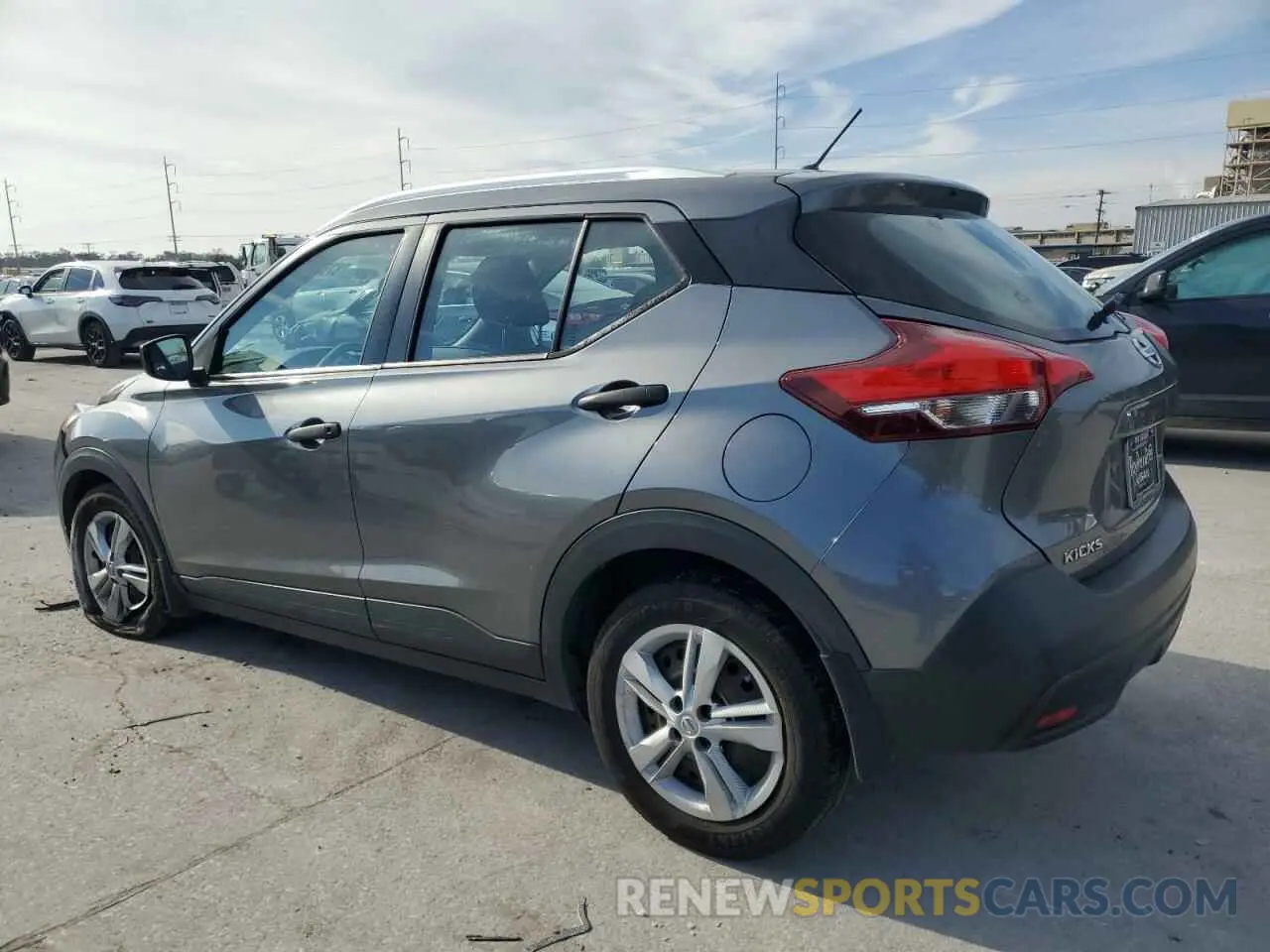 2 Photograph of a damaged car 3N1CP5CU9KL518833 NISSAN KICKS 2019