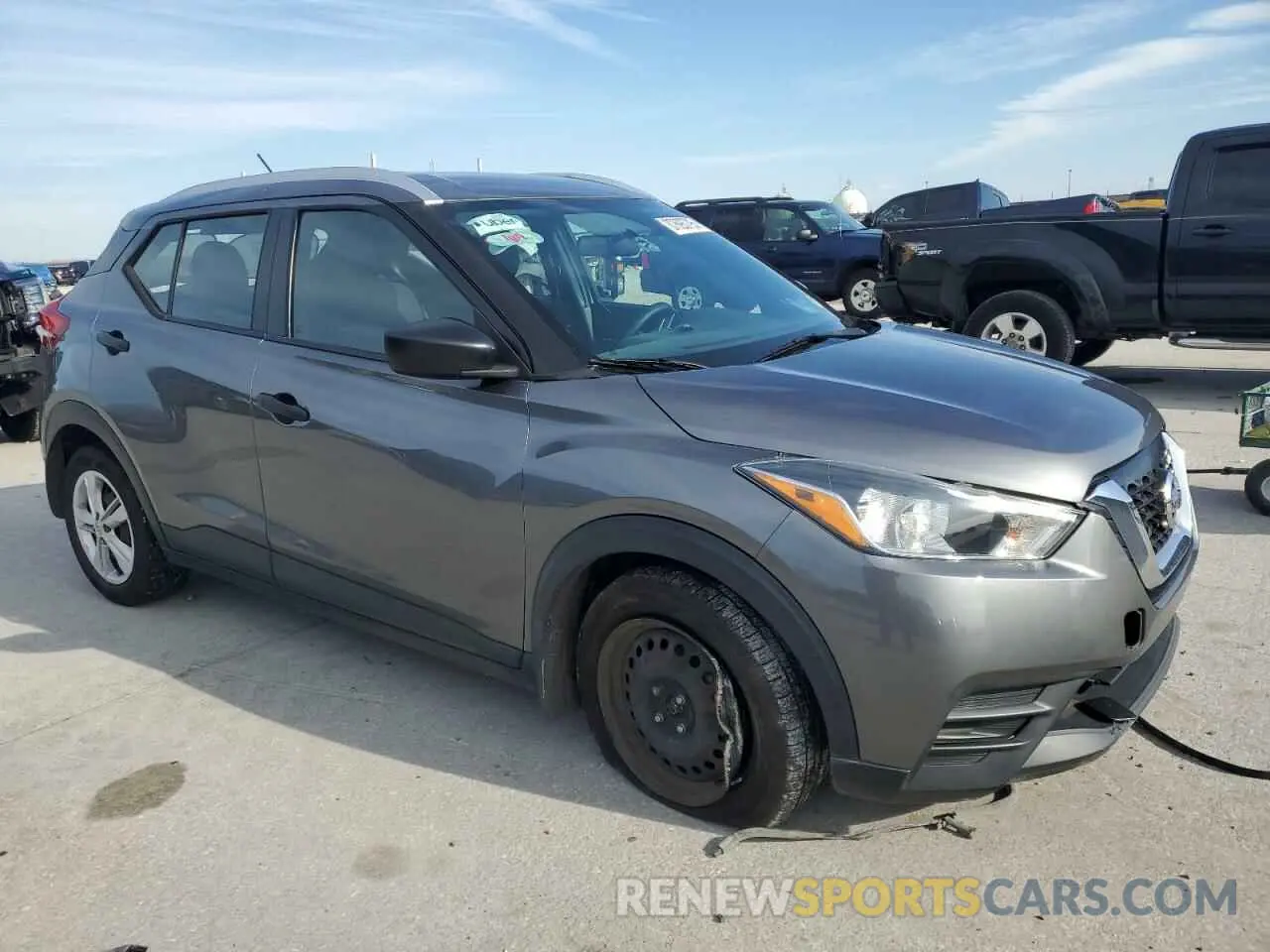 4 Photograph of a damaged car 3N1CP5CU9KL518833 NISSAN KICKS 2019