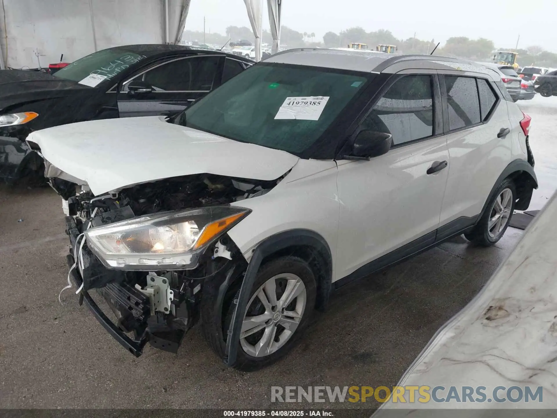 2 Photograph of a damaged car 3N1CP5CU9KL524468 NISSAN KICKS 2019