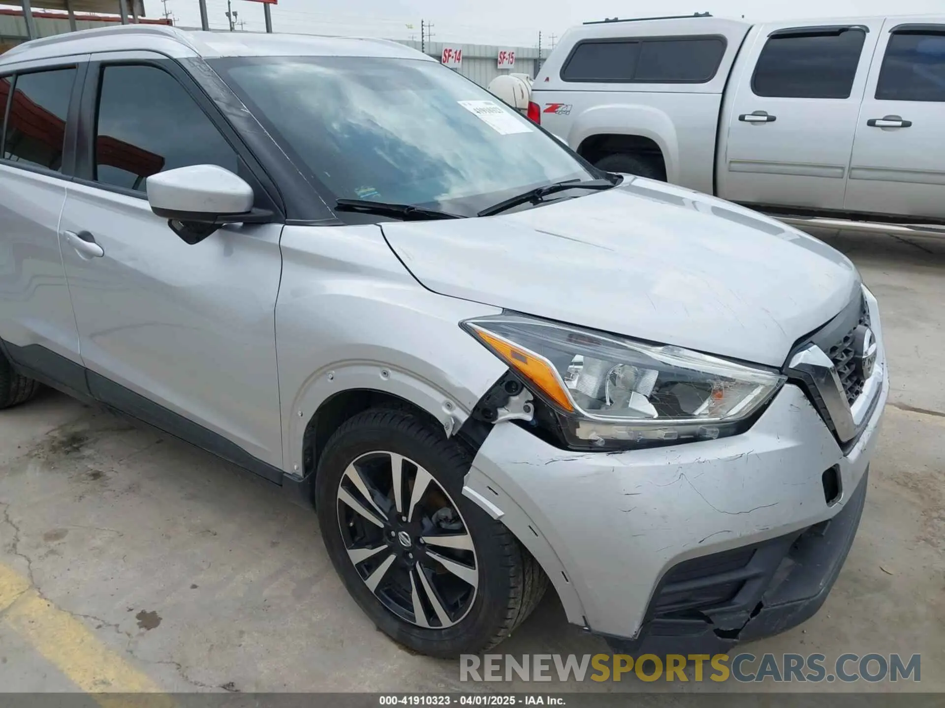 6 Photograph of a damaged car 3N1CP5CU9KL524812 NISSAN KICKS 2019