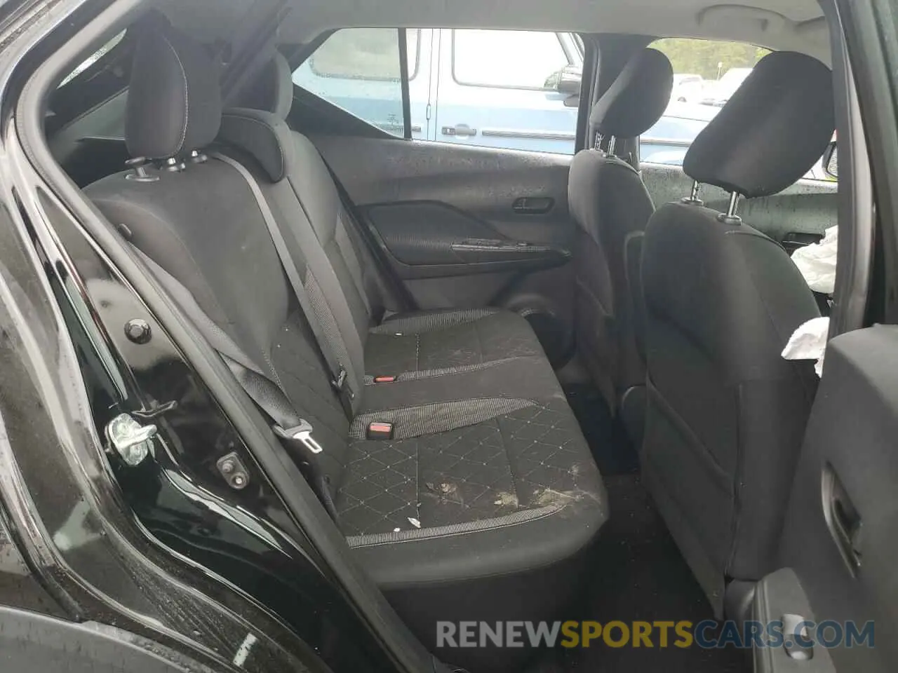 10 Photograph of a damaged car 3N1CP5CU9KL530965 NISSAN KICKS 2019
