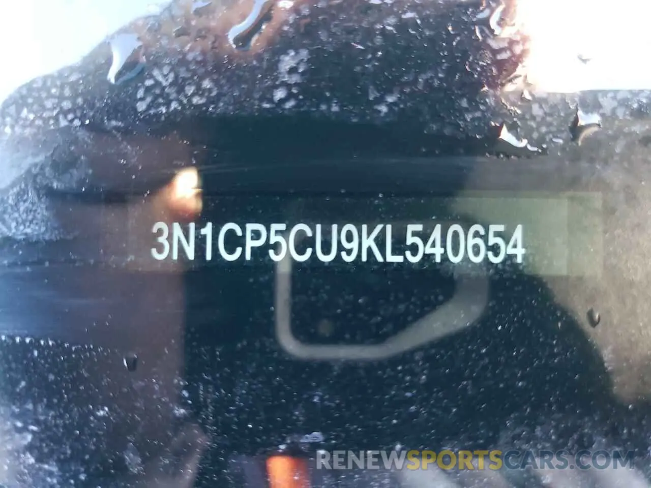 14 Photograph of a damaged car 3N1CP5CU9KL540654 NISSAN KICKS 2019