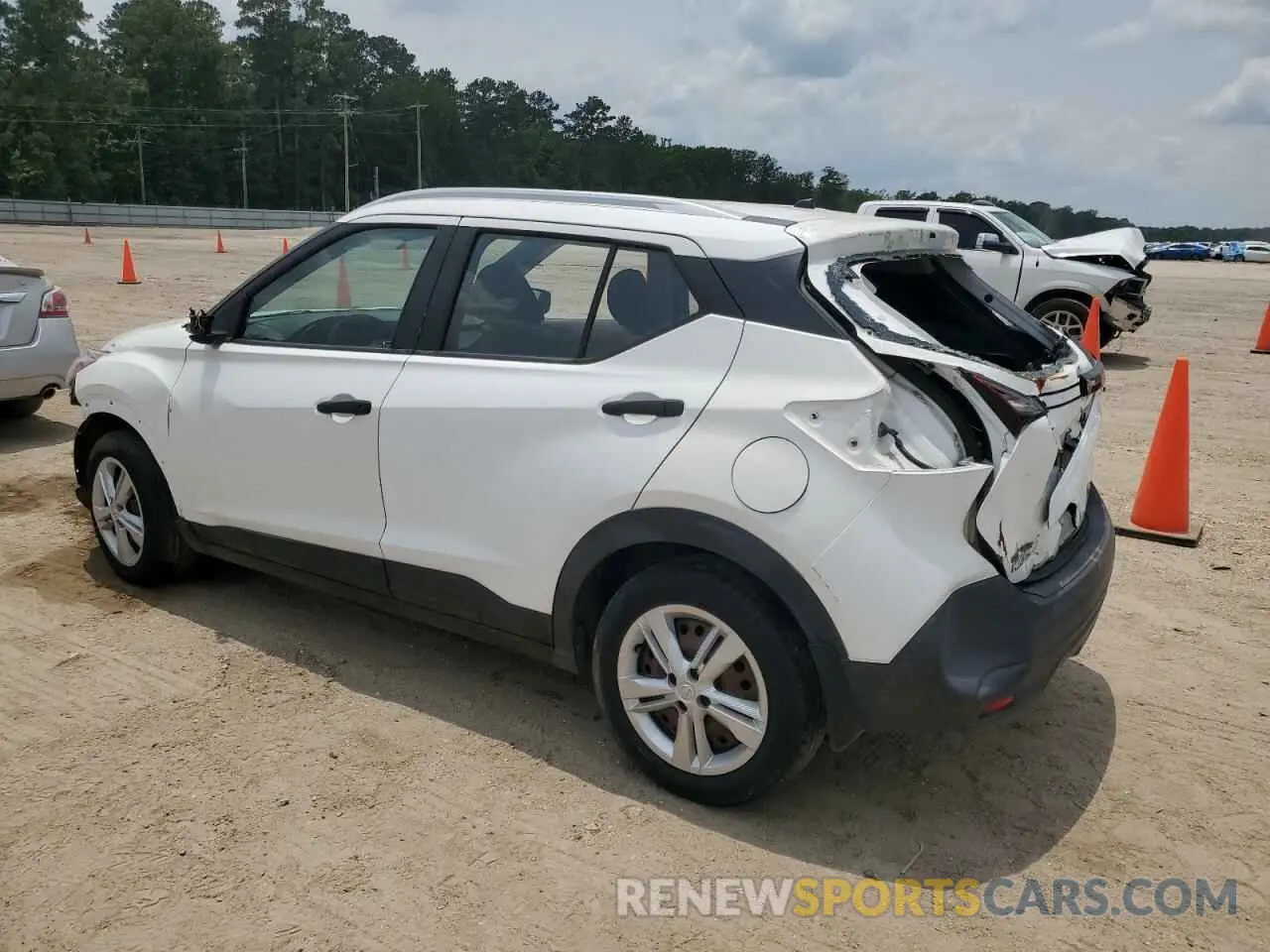 2 Photograph of a damaged car 3N1CP5CU9KL545661 NISSAN KICKS 2019