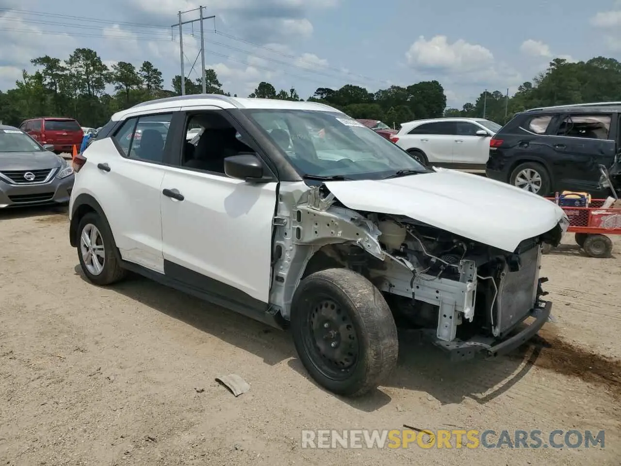4 Photograph of a damaged car 3N1CP5CU9KL545661 NISSAN KICKS 2019