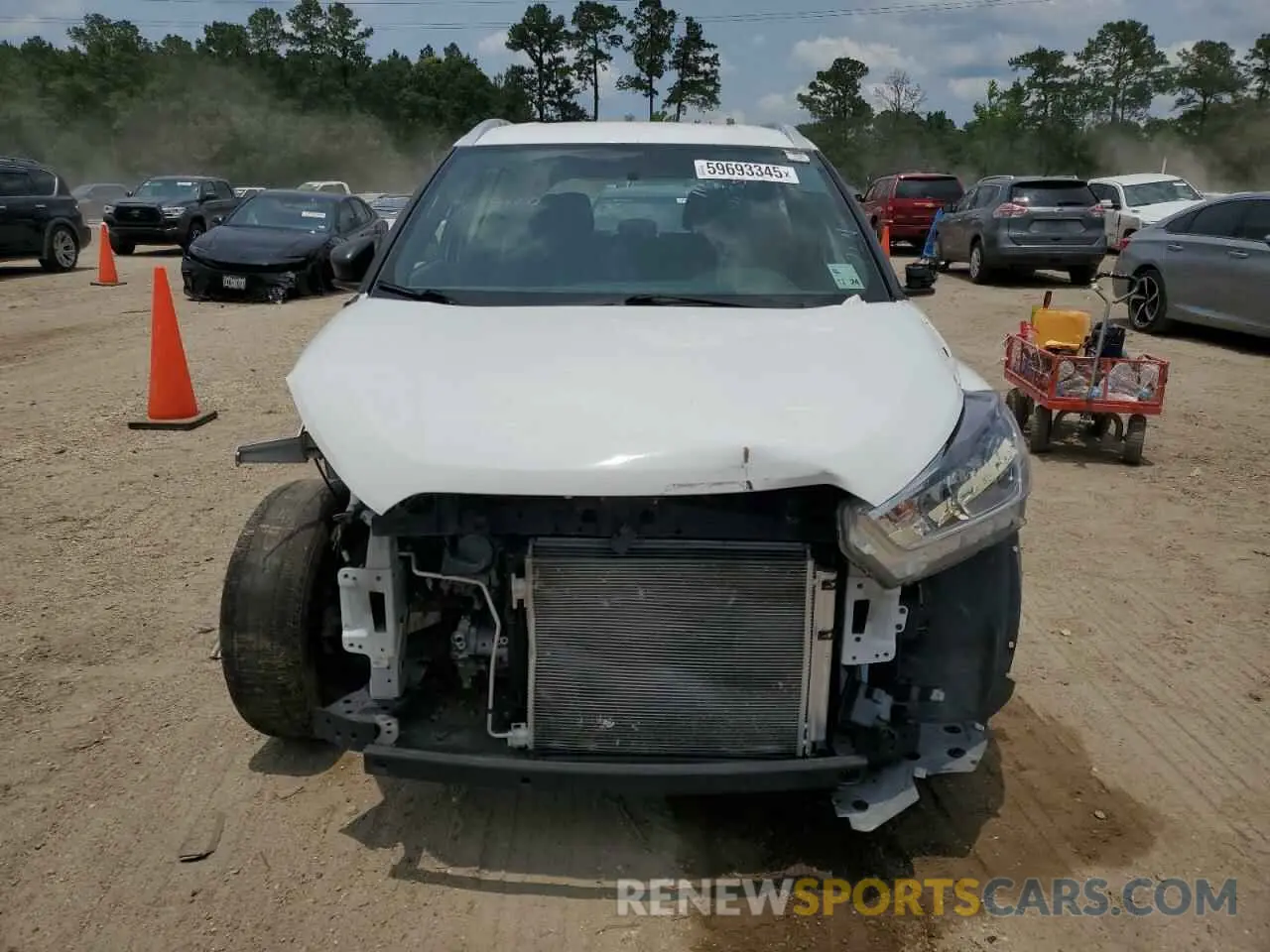 5 Photograph of a damaged car 3N1CP5CU9KL545661 NISSAN KICKS 2019