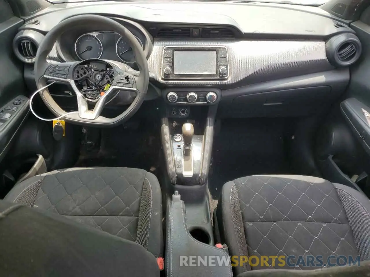 8 Photograph of a damaged car 3N1CP5CU9KL545661 NISSAN KICKS 2019
