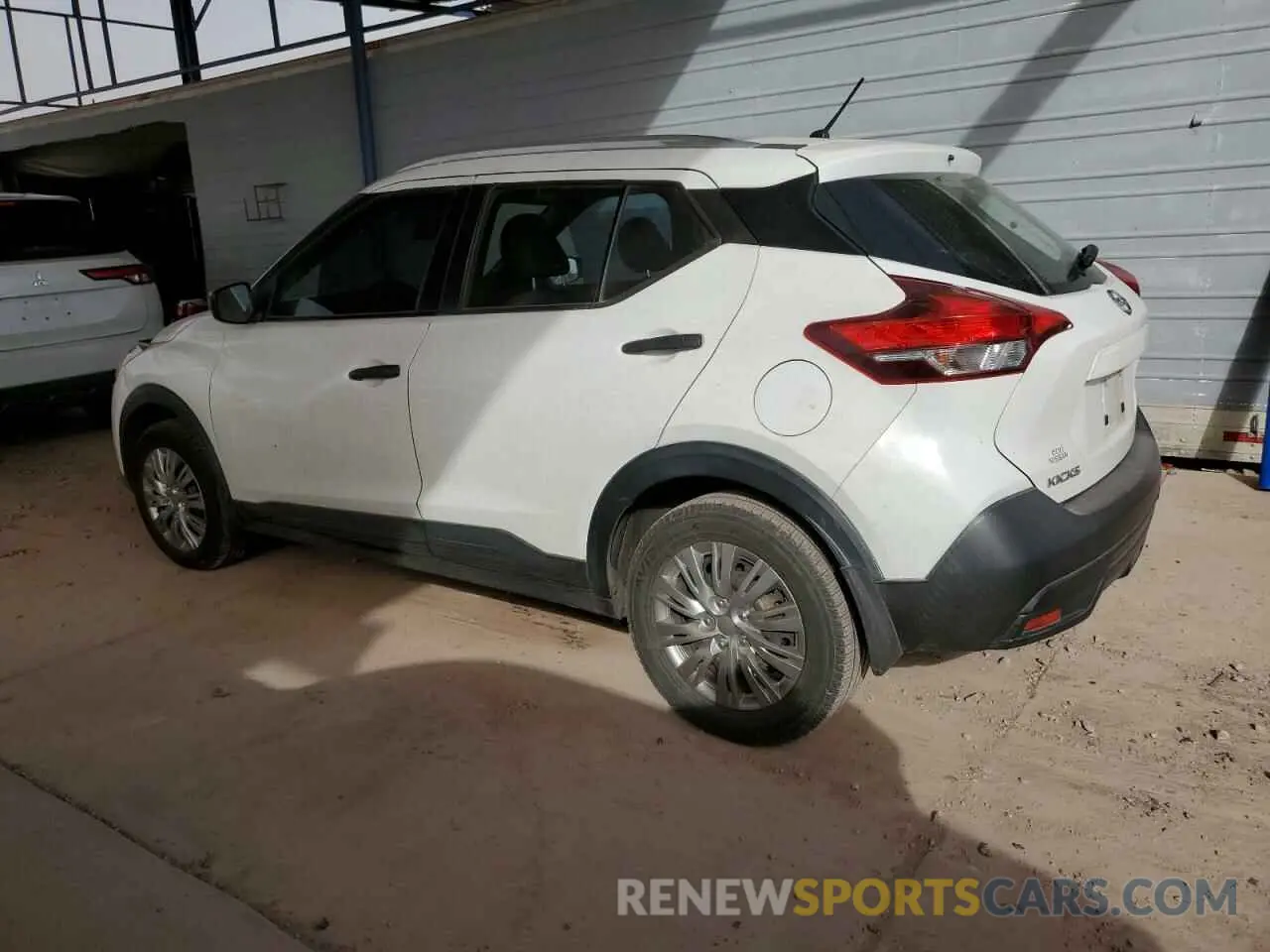 2 Photograph of a damaged car 3N1CP5CU9KL548673 NISSAN KICKS 2019