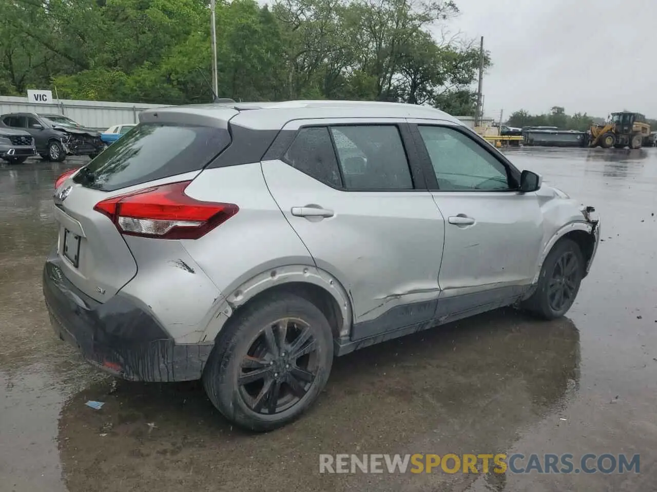 3 Photograph of a damaged car 3N1CP5CU9KL548883 NISSAN KICKS 2019