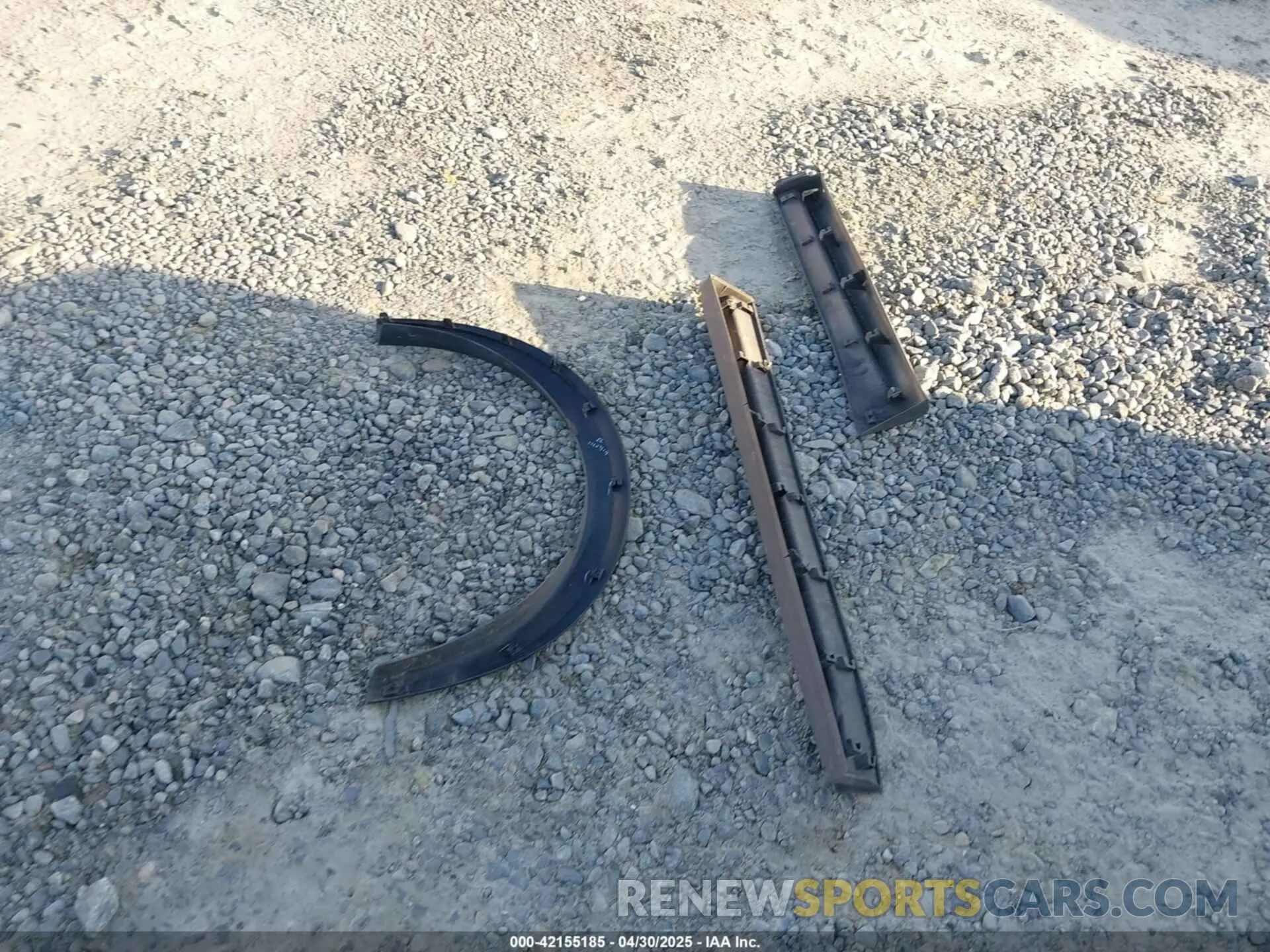 12 Photograph of a damaged car 3N1CP5CU9KL552626 NISSAN KICKS 2019