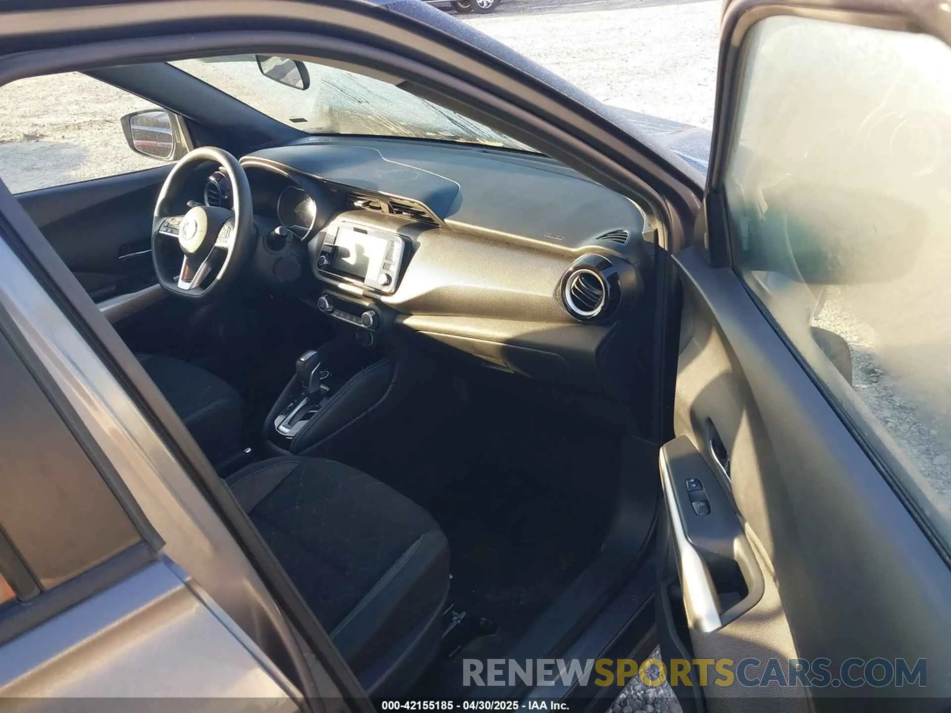 5 Photograph of a damaged car 3N1CP5CU9KL552626 NISSAN KICKS 2019