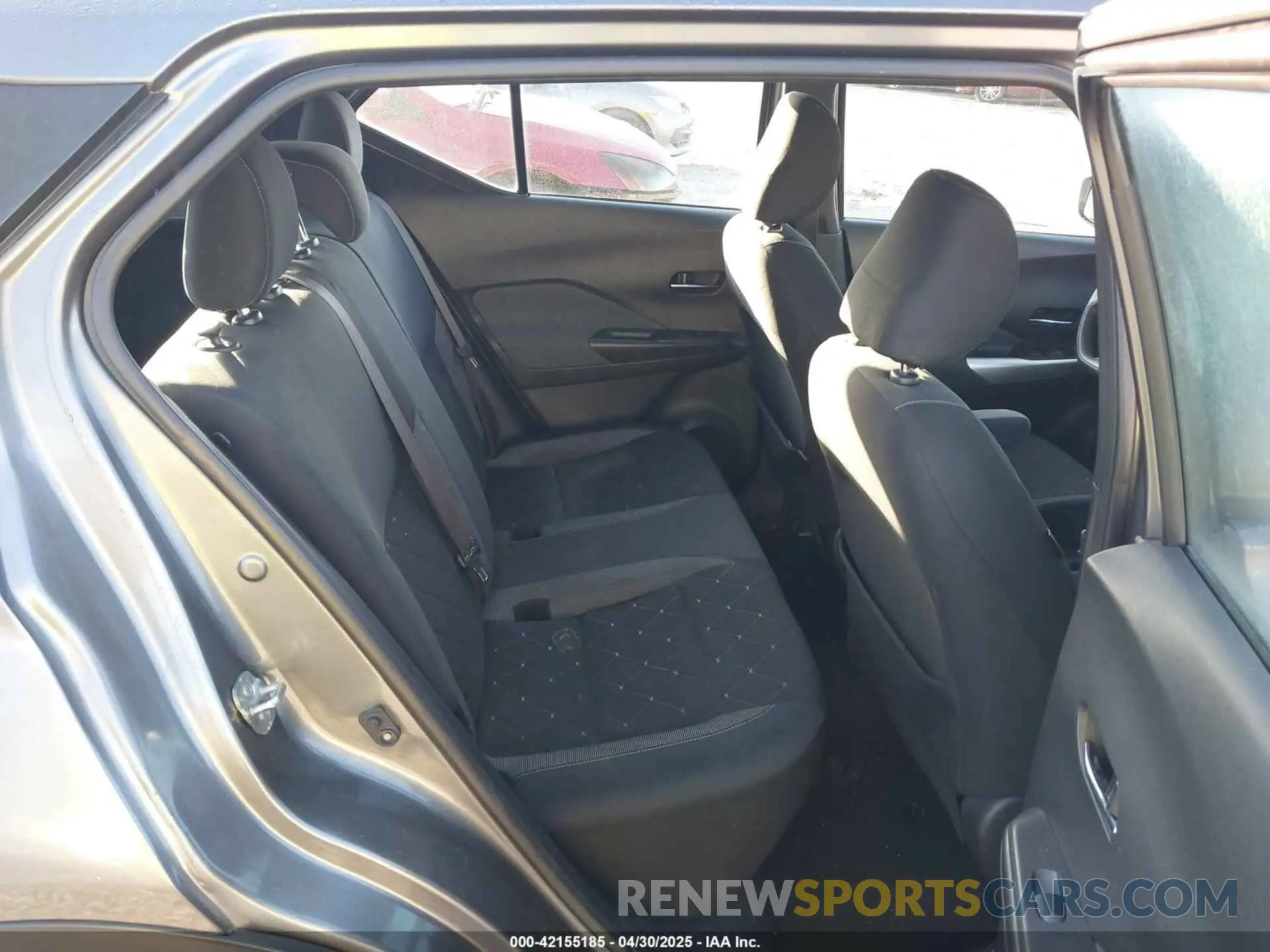 8 Photograph of a damaged car 3N1CP5CU9KL552626 NISSAN KICKS 2019