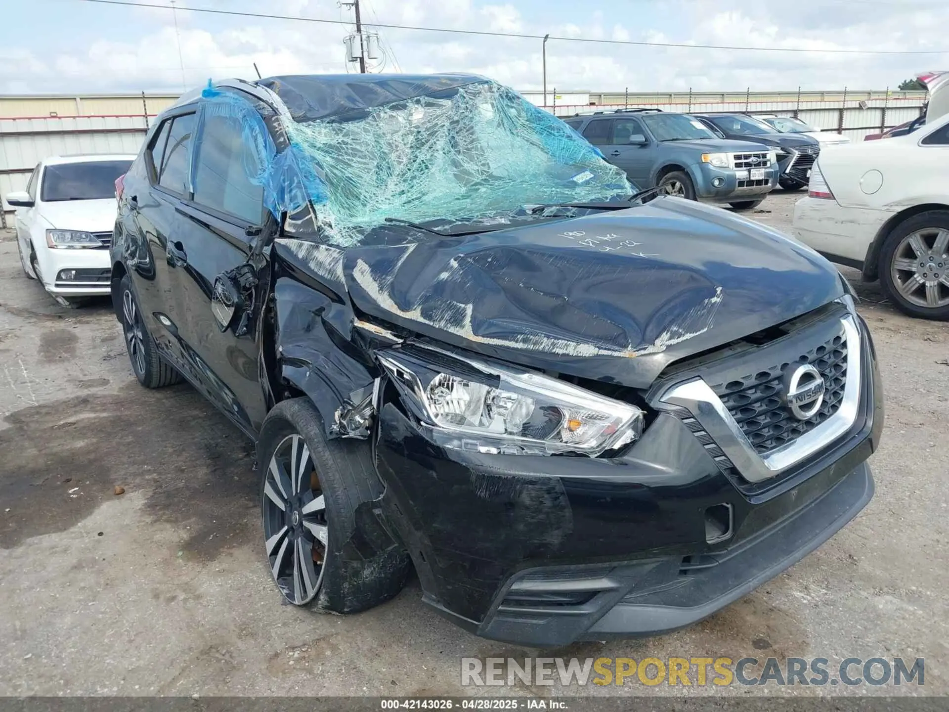 1 Photograph of a damaged car 3N1CP5CU9KL555560 NISSAN KICKS 2019