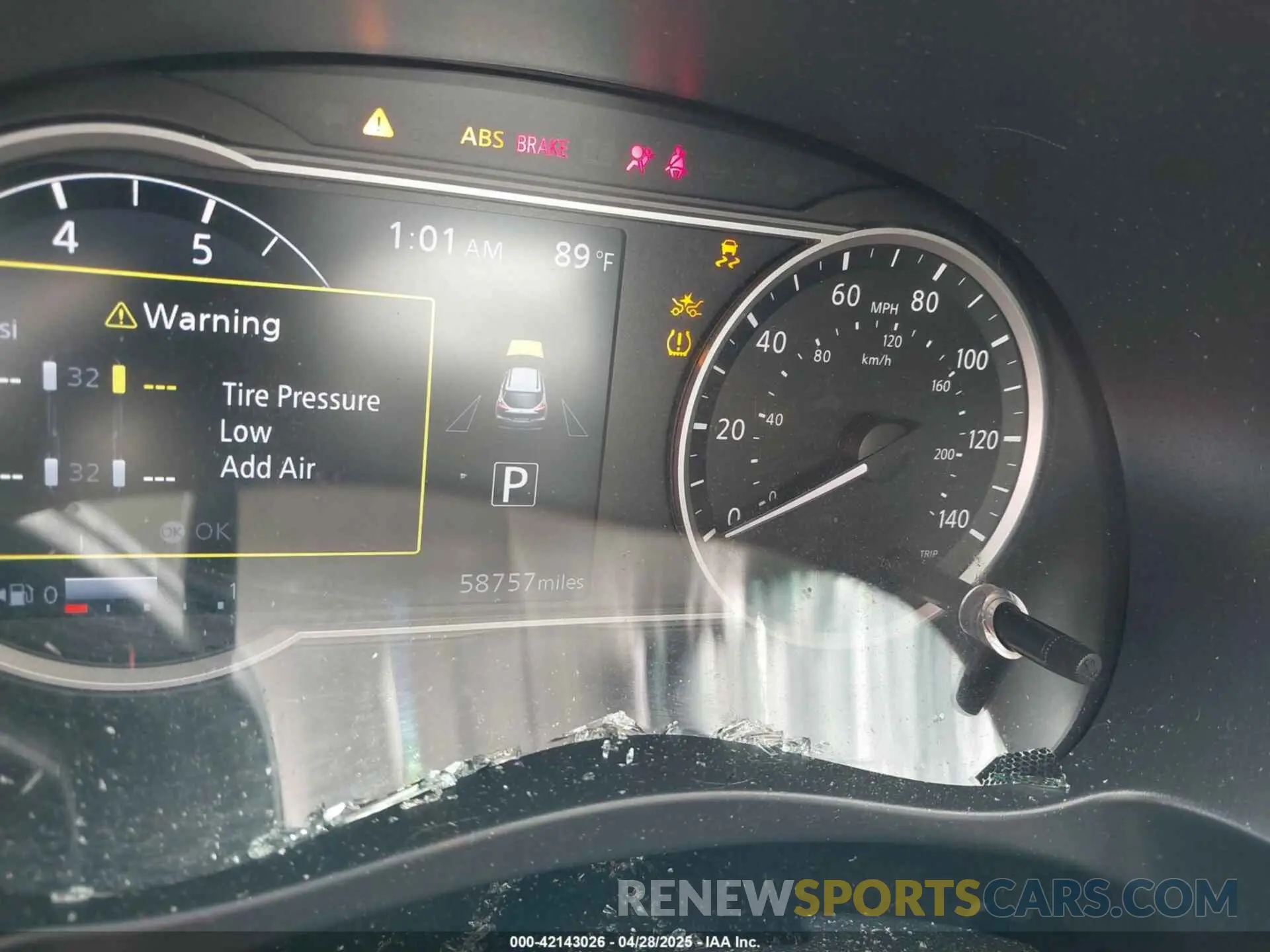 16 Photograph of a damaged car 3N1CP5CU9KL555560 NISSAN KICKS 2019