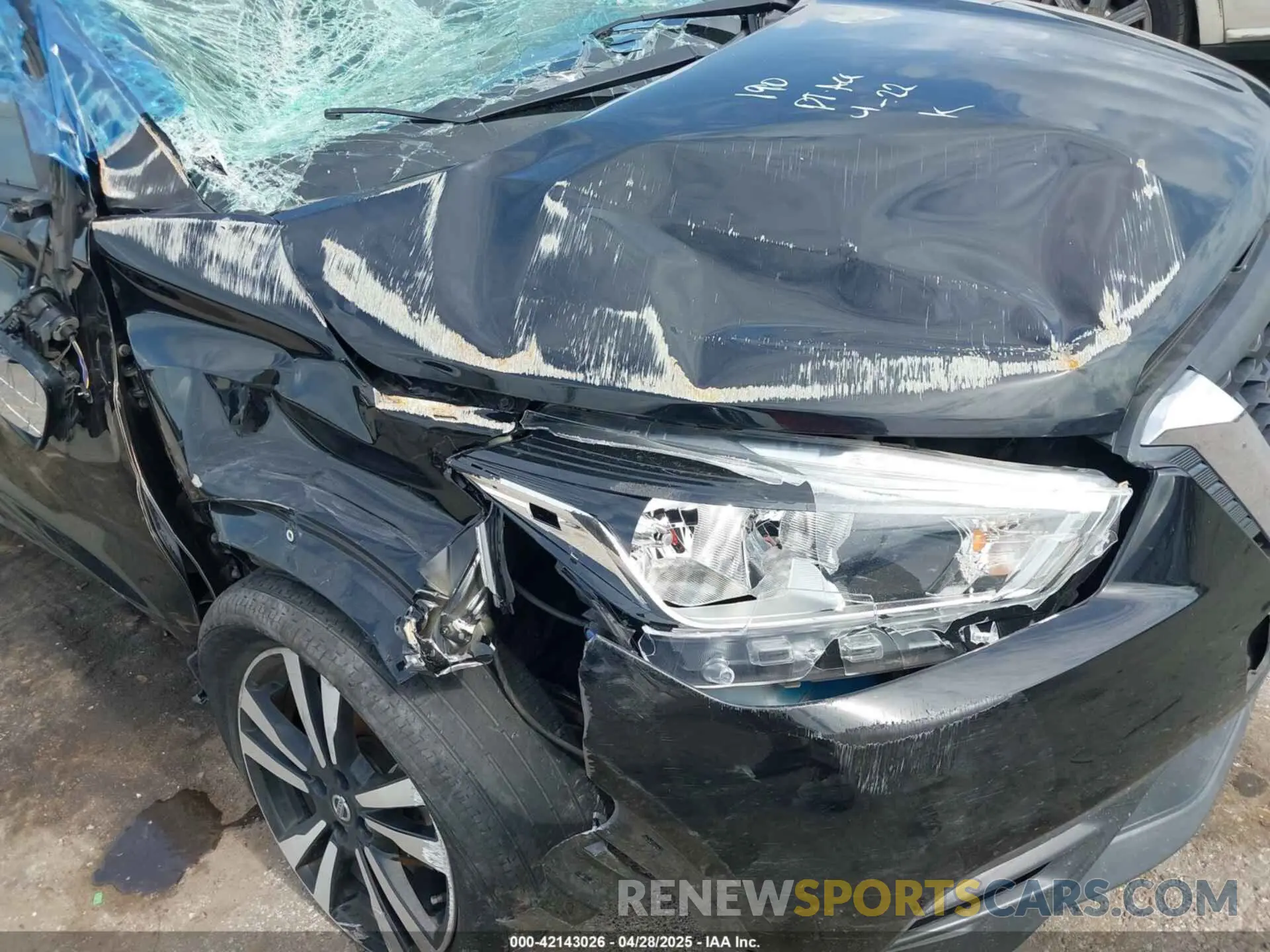6 Photograph of a damaged car 3N1CP5CU9KL555560 NISSAN KICKS 2019