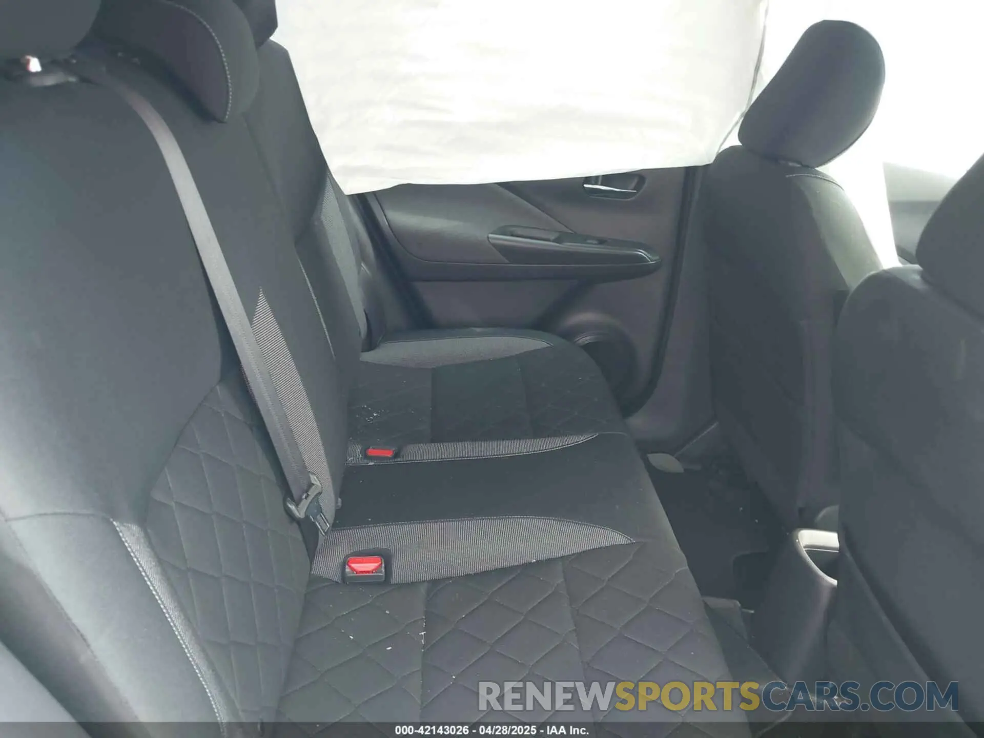 8 Photograph of a damaged car 3N1CP5CU9KL555560 NISSAN KICKS 2019