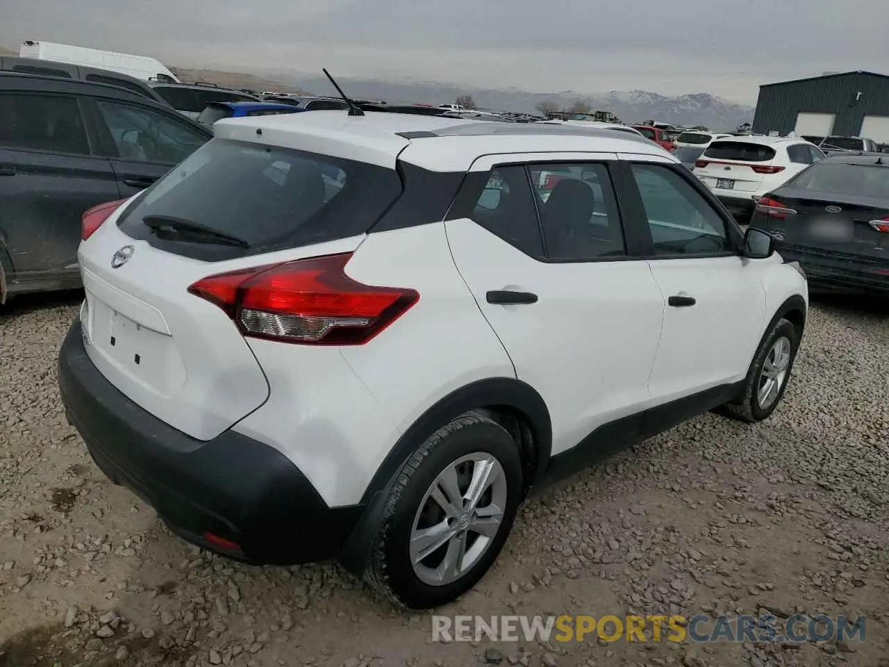3 Photograph of a damaged car 3N1CP5CU9KL560659 NISSAN KICKS 2019