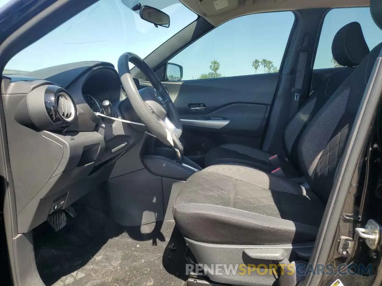 7 Photograph of a damaged car 3N1CP5CU9KL564839 NISSAN KICKS 2019