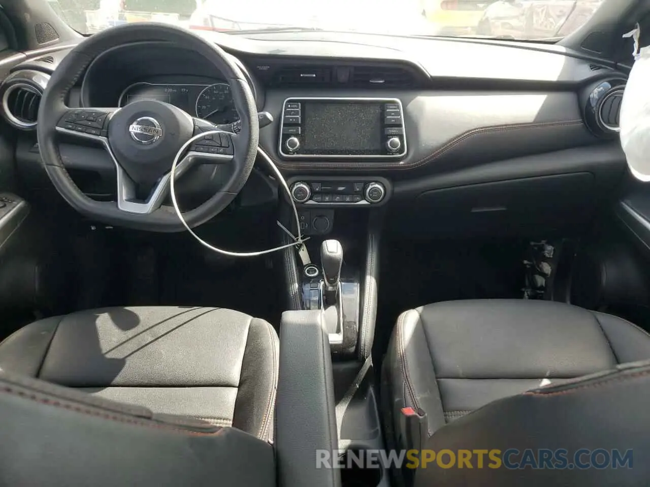 8 Photograph of a damaged car 3N1CP5CUXKL478908 NISSAN KICKS 2019