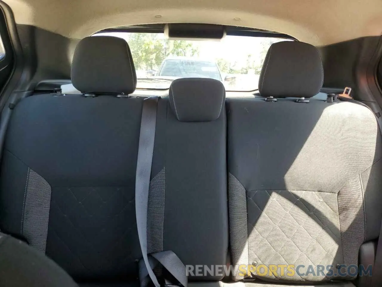 10 Photograph of a damaged car 3N1CP5CUXKL492288 NISSAN KICKS 2019