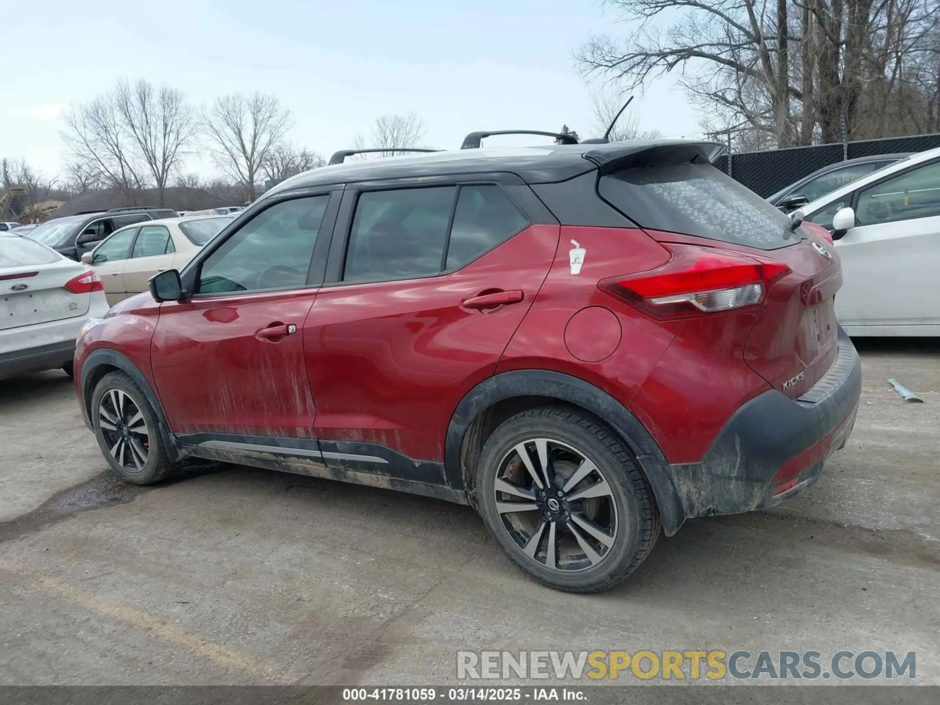 14 Photograph of a damaged car 3N1CP5CUXKL492775 NISSAN KICKS 2019