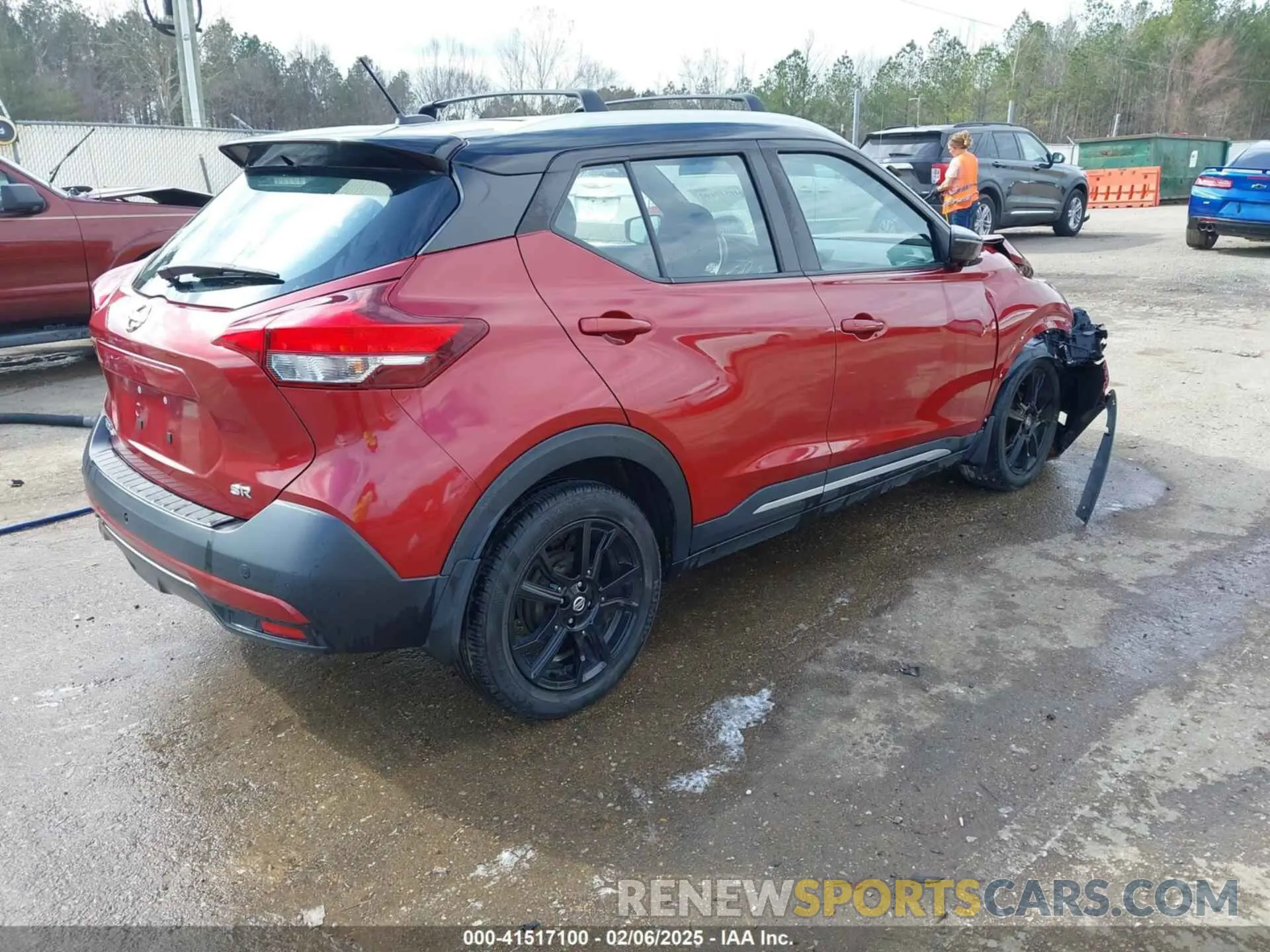4 Photograph of a damaged car 3N1CP5CUXKL500664 NISSAN KICKS 2019