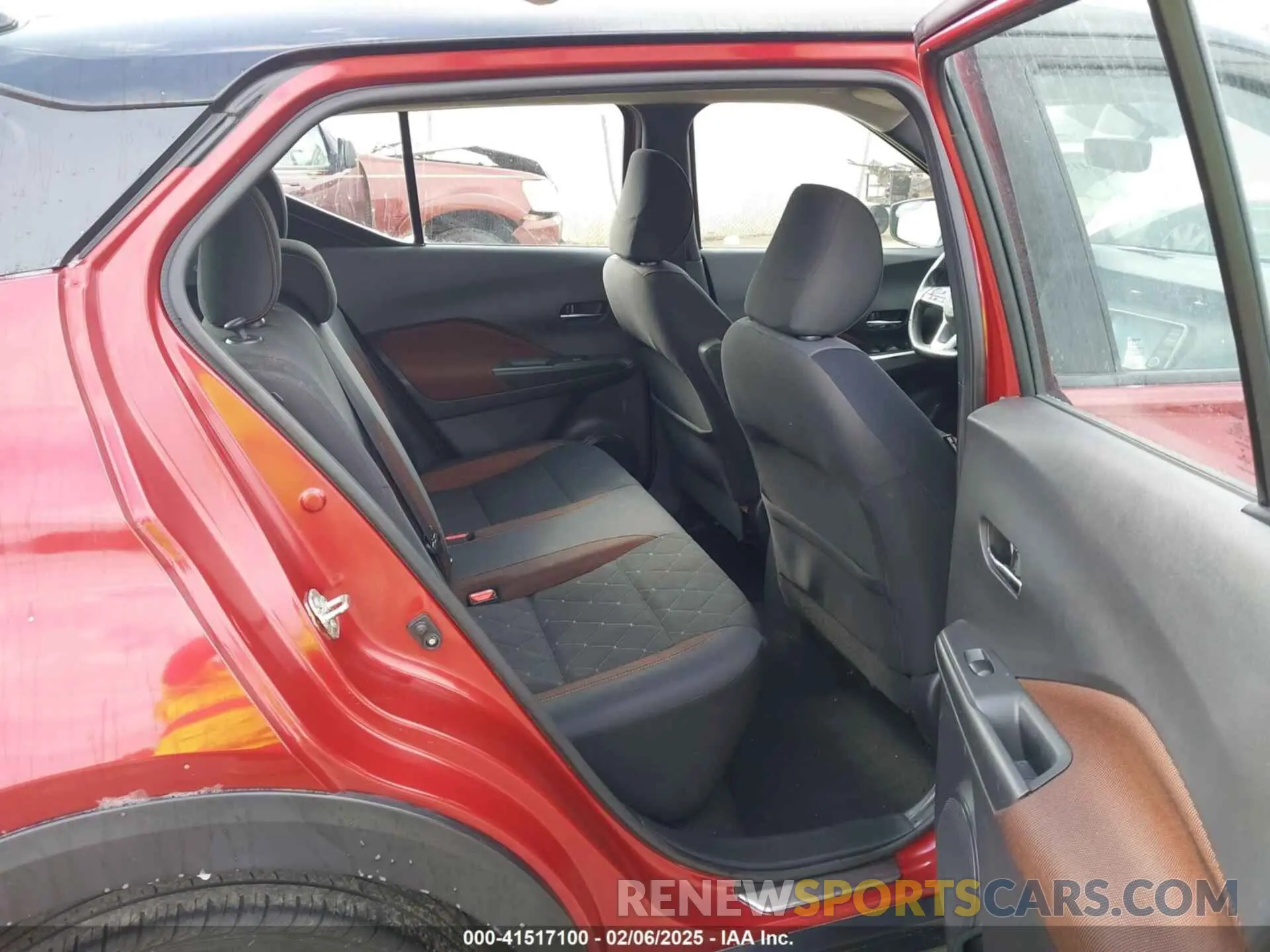 8 Photograph of a damaged car 3N1CP5CUXKL500664 NISSAN KICKS 2019