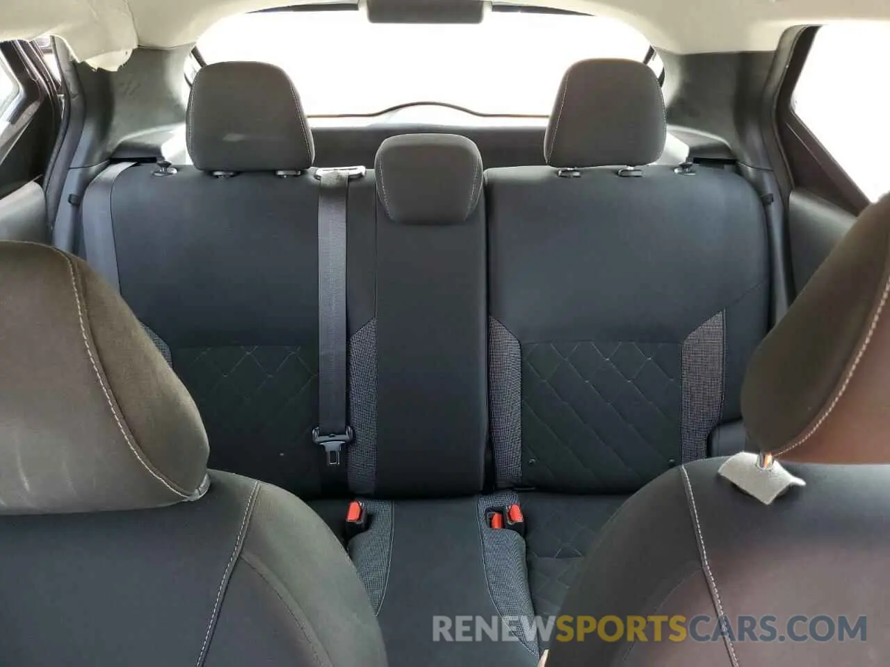 10 Photograph of a damaged car 3N1CP5CUXKL503967 NISSAN KICKS 2019
