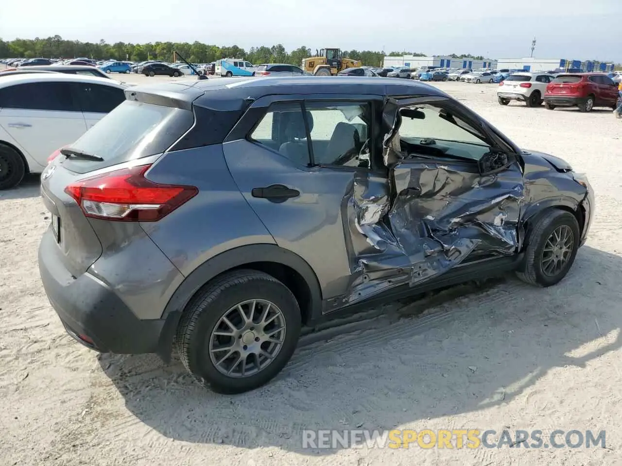 3 Photograph of a damaged car 3N1CP5CUXKL503967 NISSAN KICKS 2019