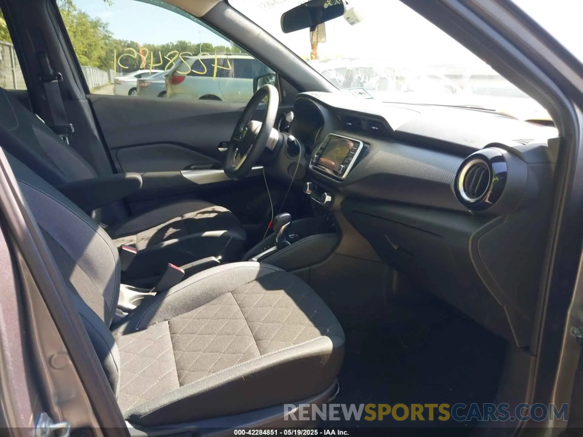 5 Photograph of a damaged car 3N1CP5CUXKL509462 NISSAN KICKS 2019