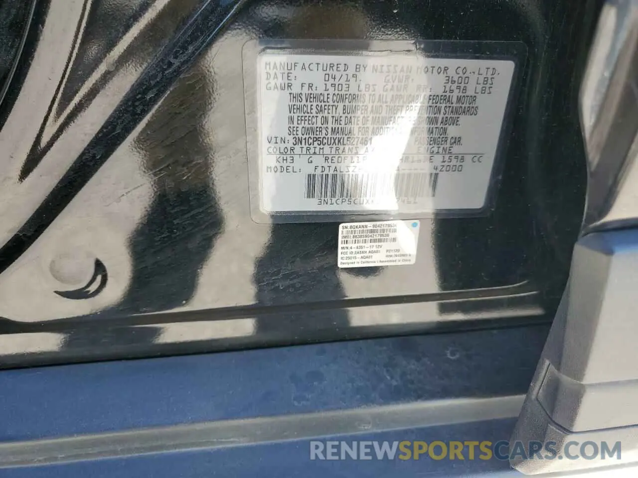 13 Photograph of a damaged car 3N1CP5CUXKL527461 NISSAN KICKS 2019