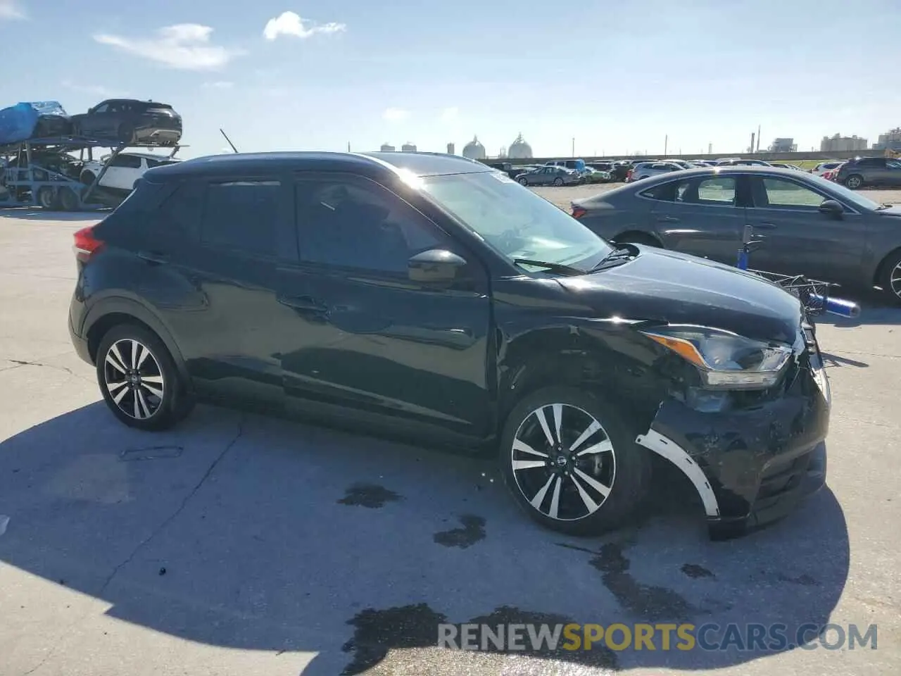 4 Photograph of a damaged car 3N1CP5CUXKL527461 NISSAN KICKS 2019