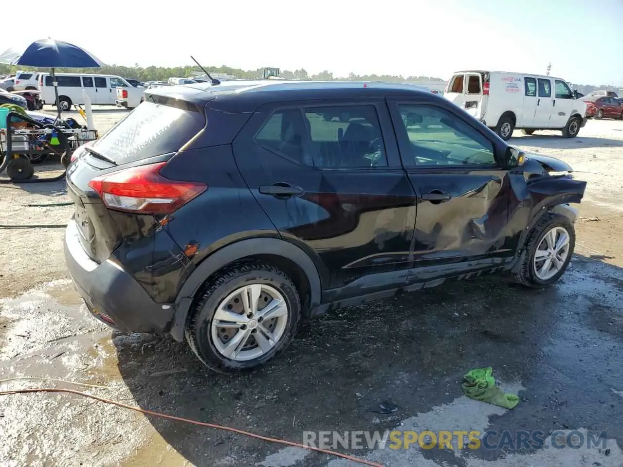 3 Photograph of a damaged car 3N1CP5CUXKL547273 NISSAN KICKS 2019