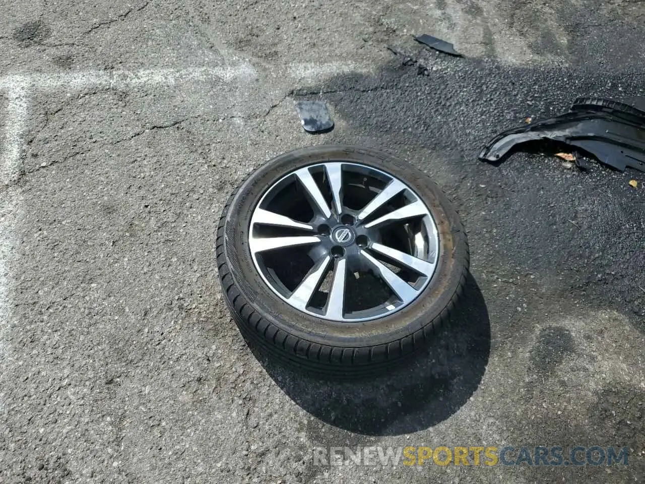 15 Photograph of a damaged car 3N1CP5CUXKL567989 NISSAN KICKS 2019