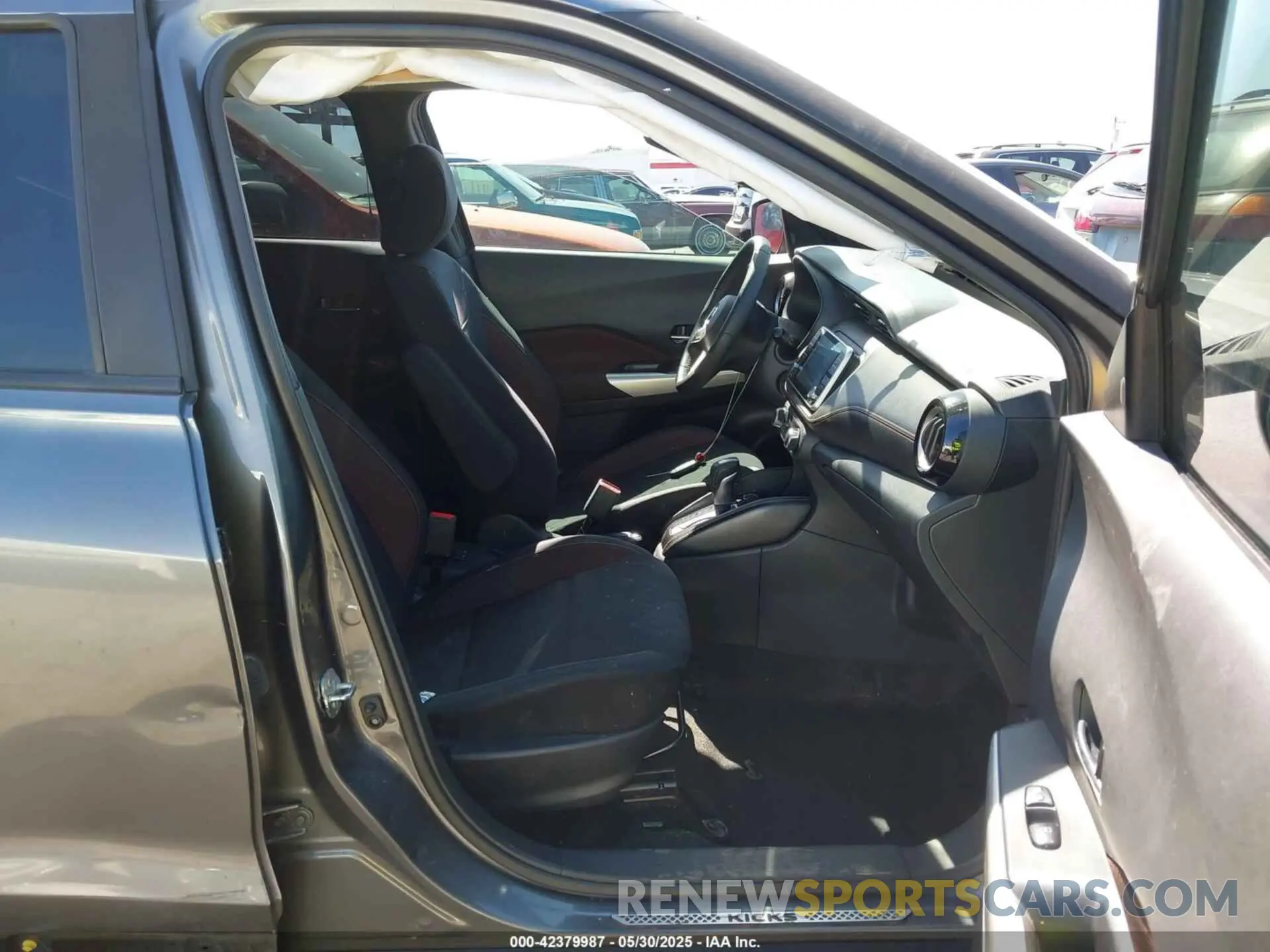 5 Photograph of a damaged car 3N1CP5CUXKL569256 NISSAN KICKS 2019