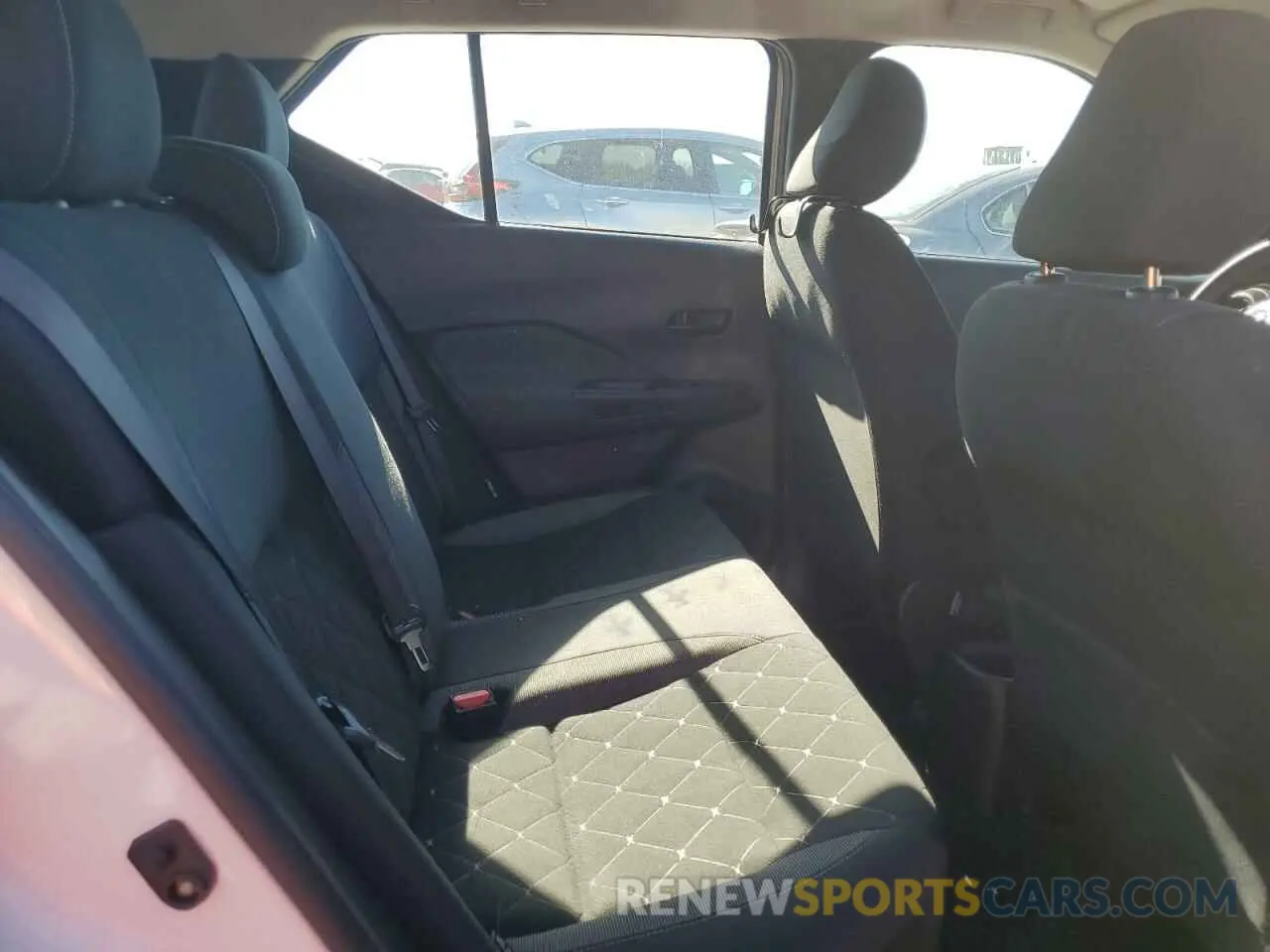 11 Photograph of a damaged car 3N1CP5BV0LL493025 NISSAN KICKS 2020