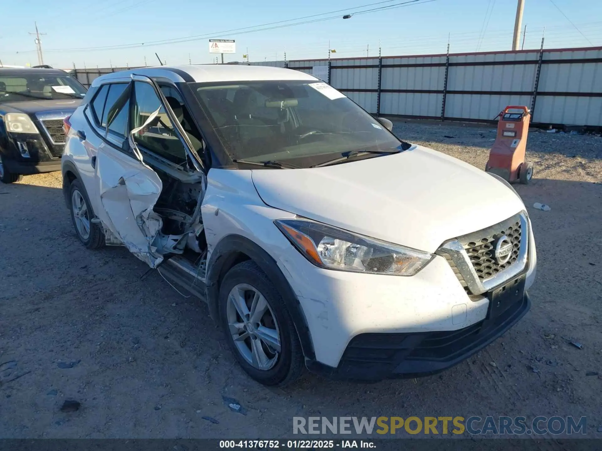 1 Photograph of a damaged car 3N1CP5BV0LL514410 NISSAN KICKS 2020