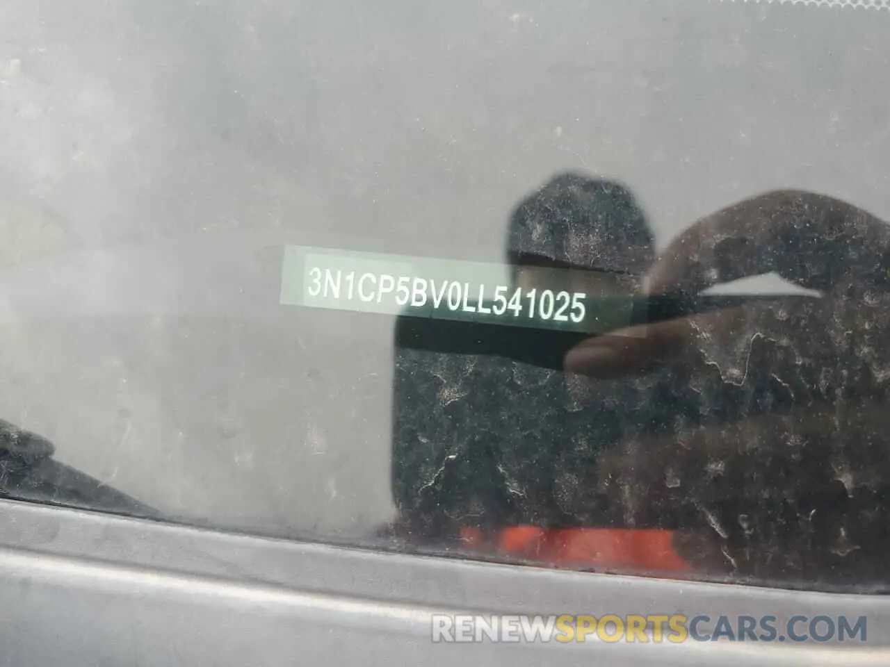 12 Photograph of a damaged car 3N1CP5BV0LL541025 NISSAN KICKS 2020